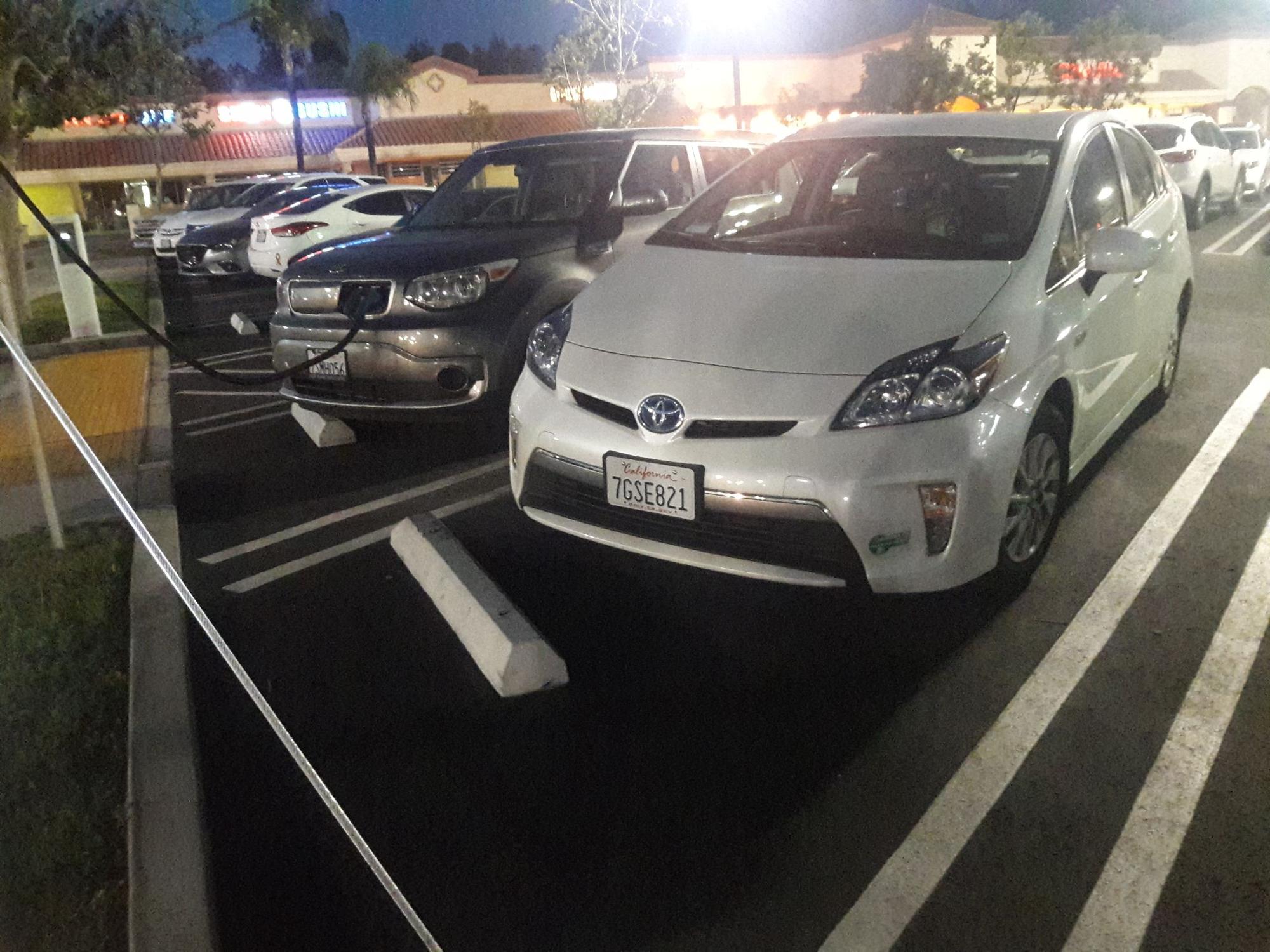 San Dimas Plaza Shopping Center San Dimas, CA EV Station