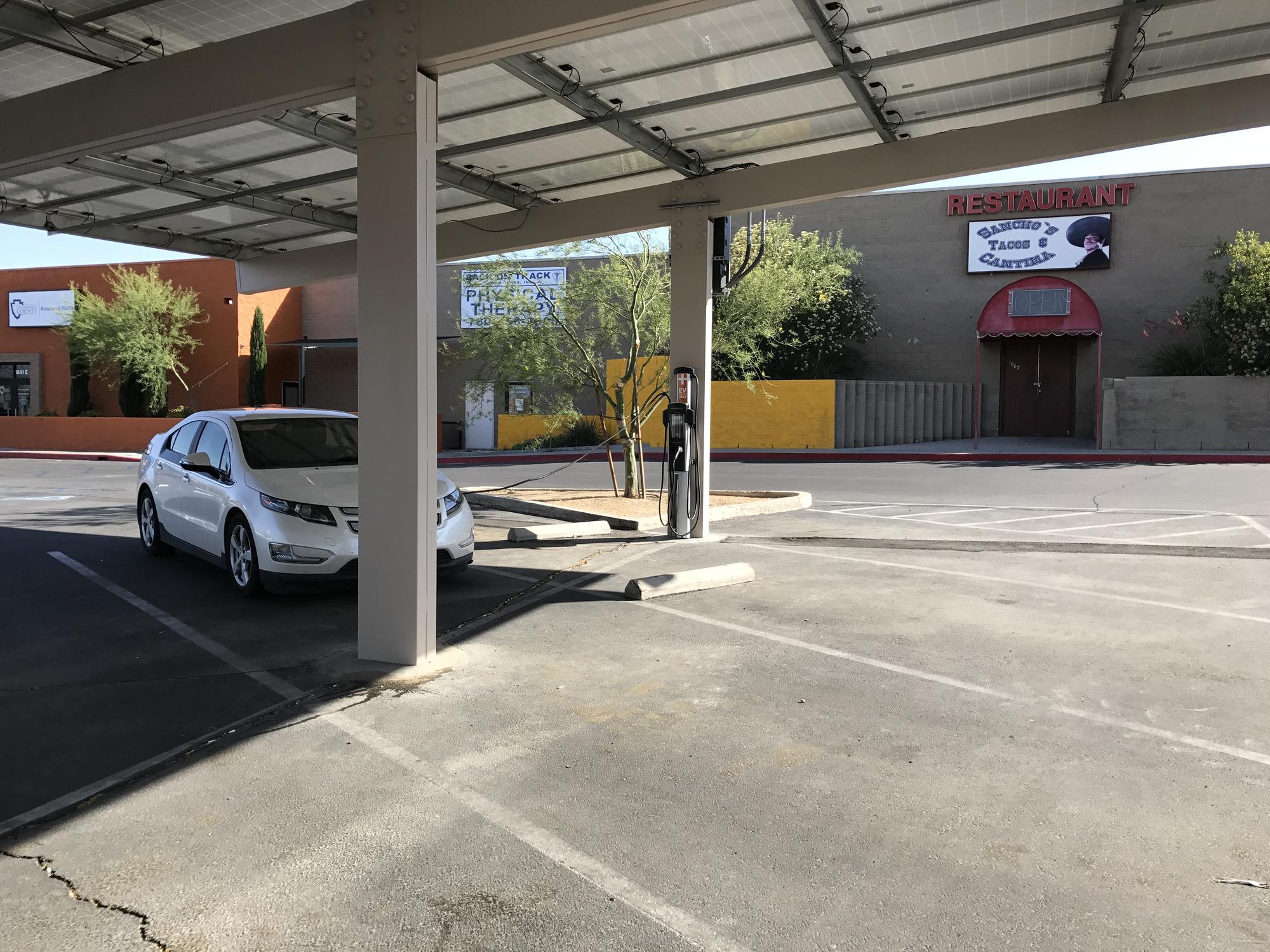 Barstow Mall Barstow, CA EV Station