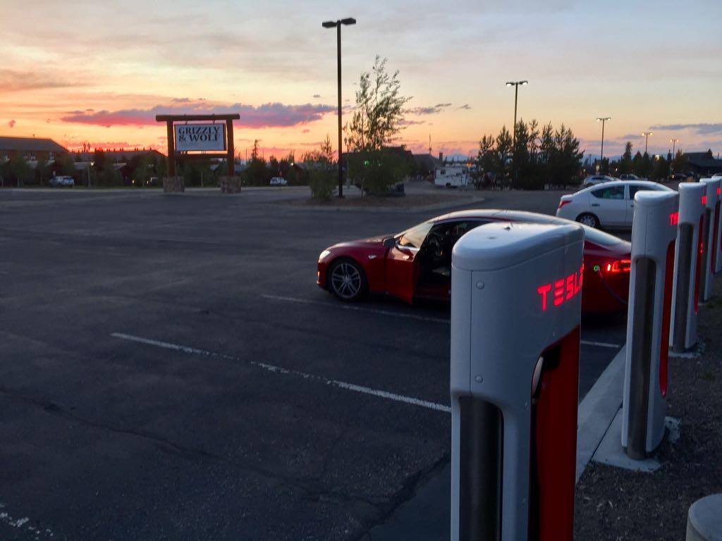 Grizzly & Wolf Discovery Center West Yellowstone, MT EV Station