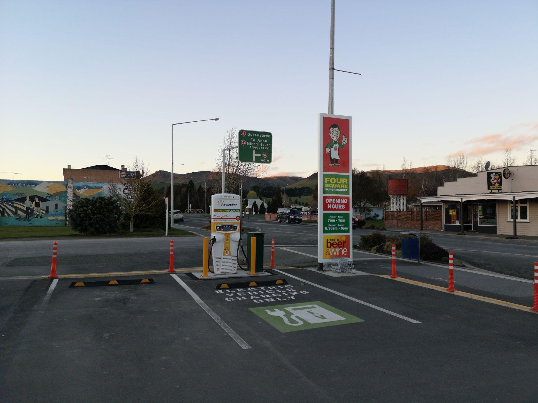 Lumsden Four Square Lumsden, Southland EV Station