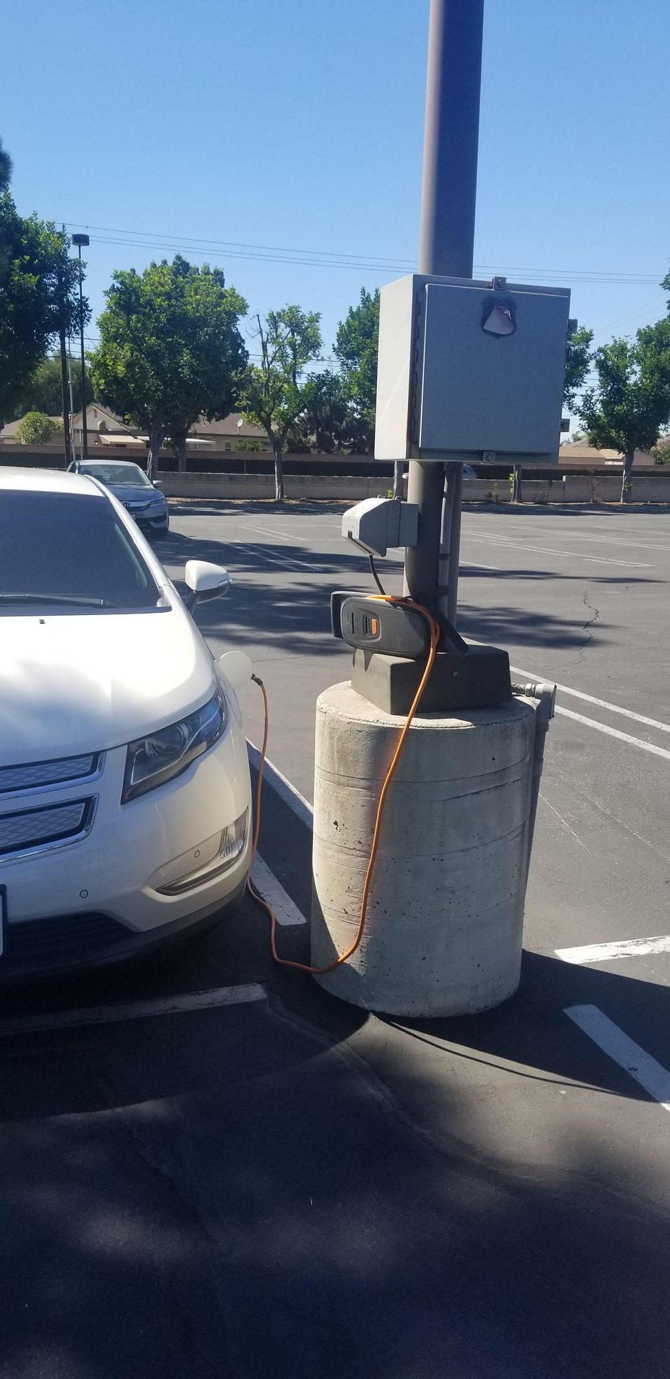 Kaiser Permanente Bellflower, CA EV Station