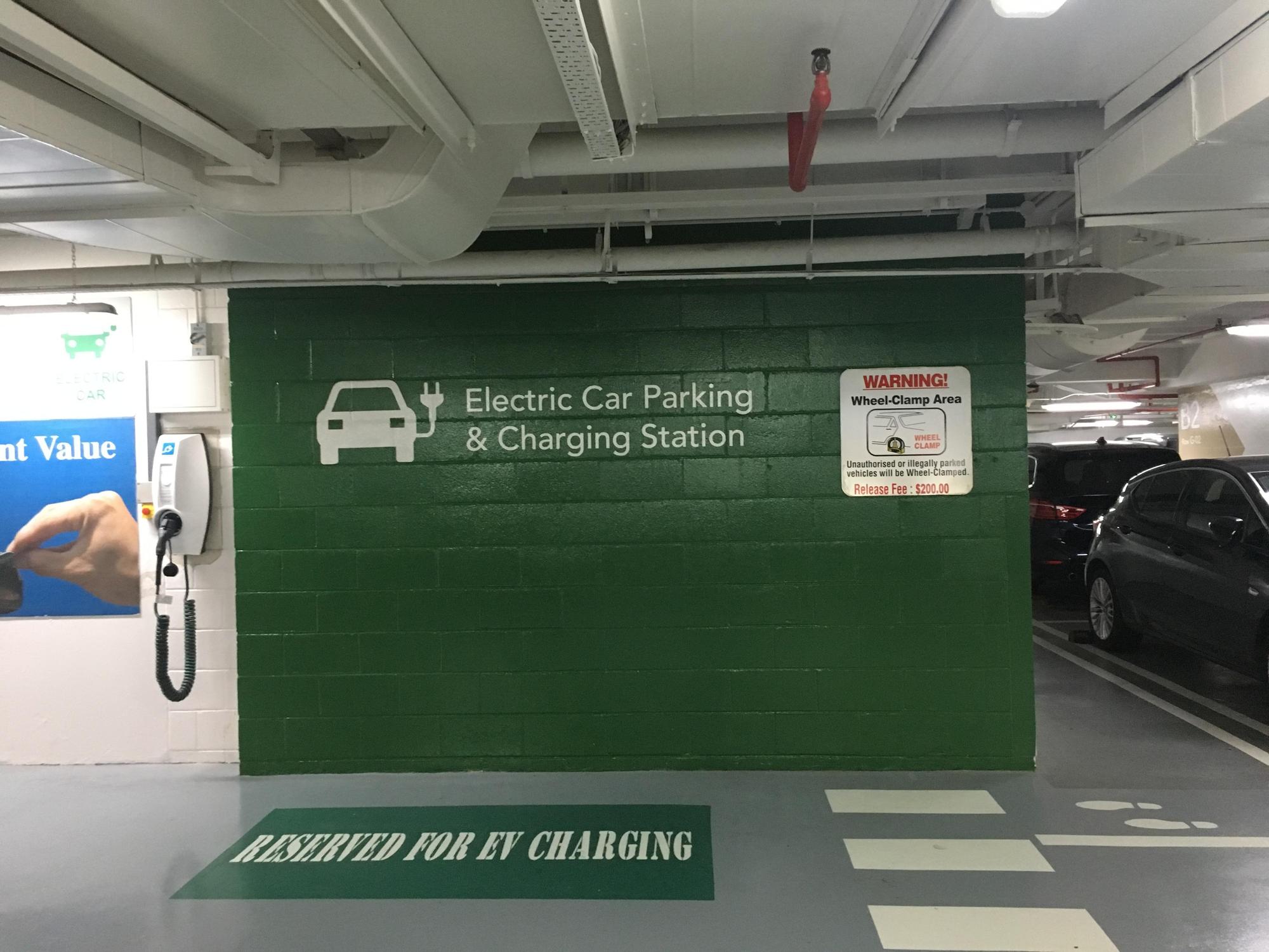 One Raffles Quay | Raffles Quay 1, 048583 Singapore | EV Station
