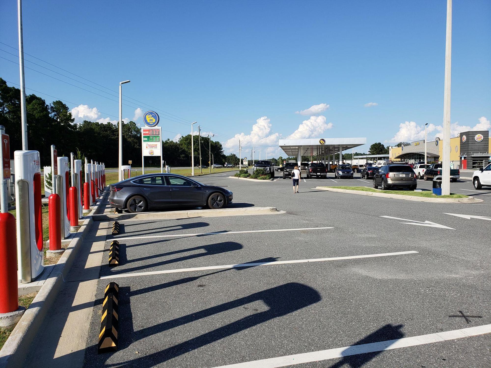 Busy Bee Live Oak Live Oak, FL EV Station