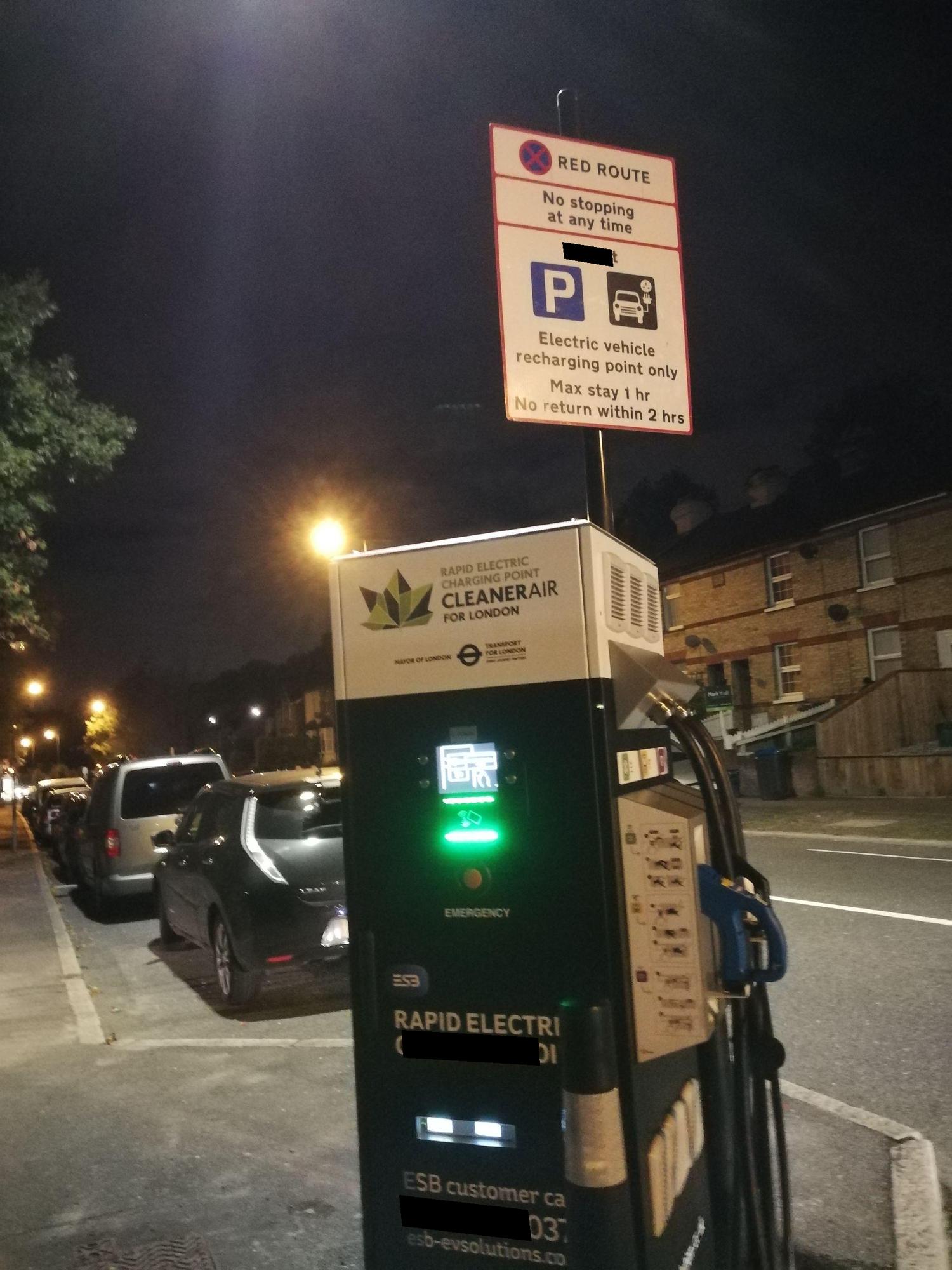 Godstone Road Parking/Charging 302 Godstone Rd, Kenley, CR8 5BG
