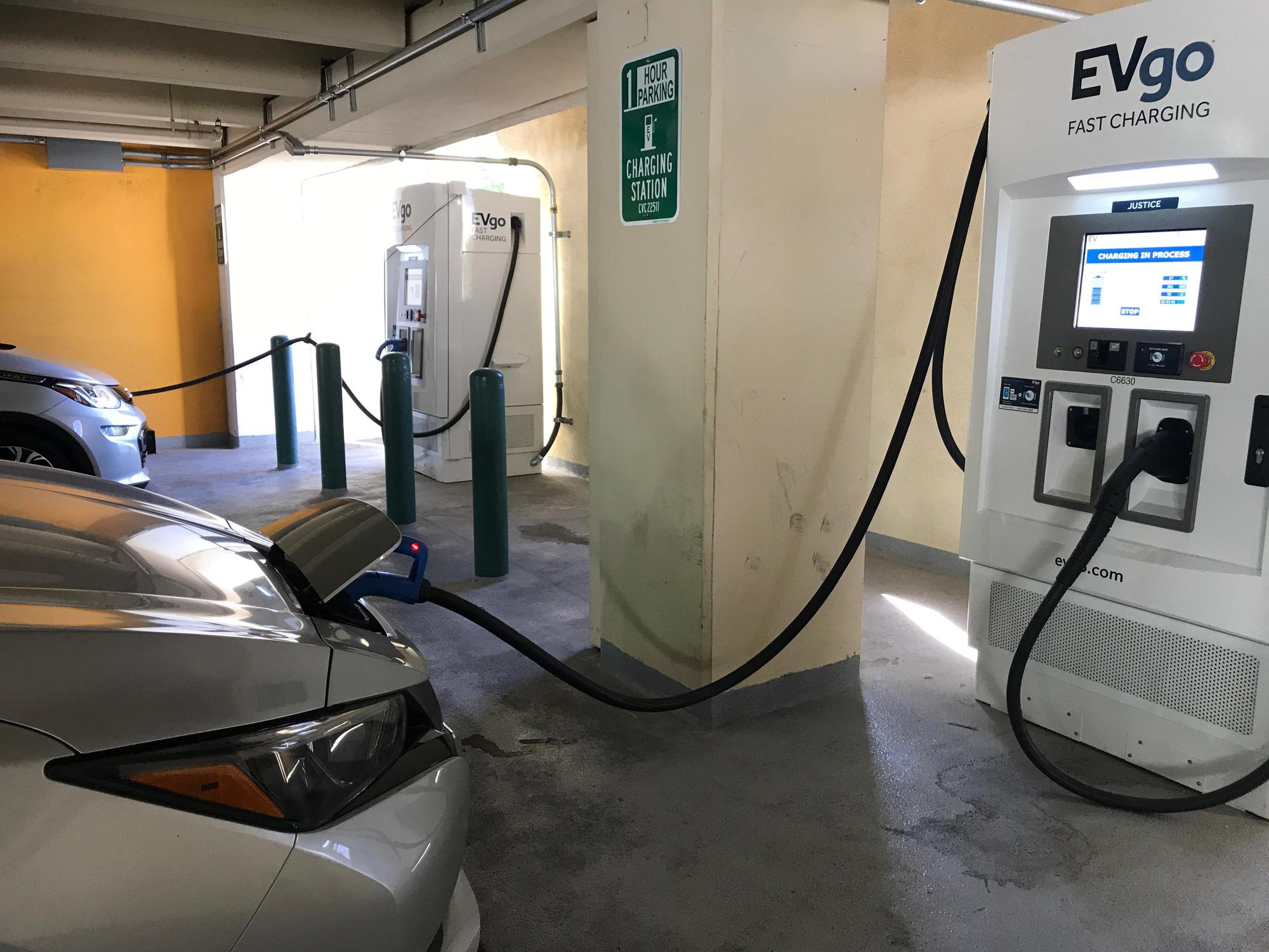 Broxton Garage (1) Los Angeles, CA EV Station