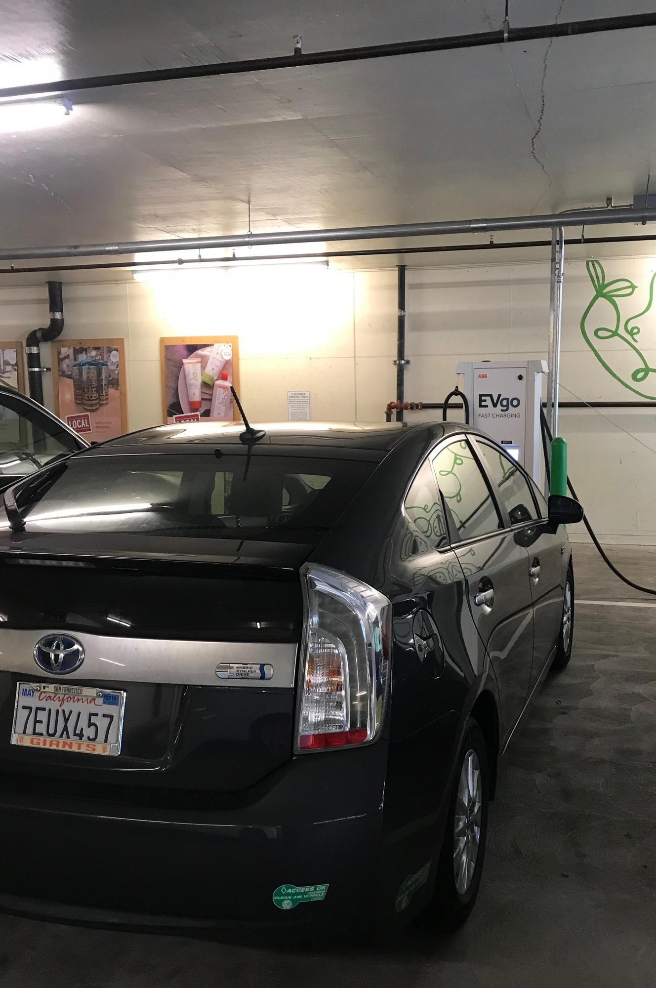 Whole Foods Novato (1) Novato, CA EV Station