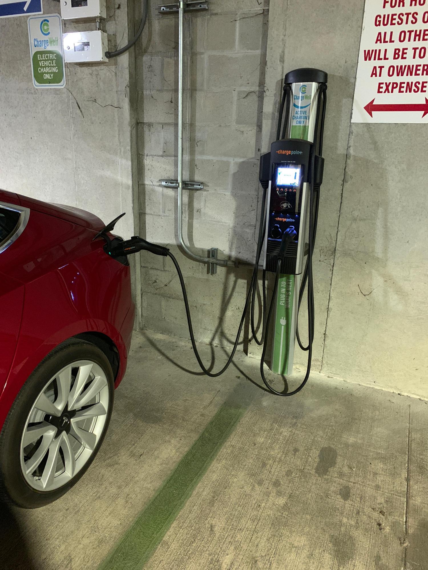 Kings Avenue Parking Garage (JTA) Jacksonville, FL EV Station