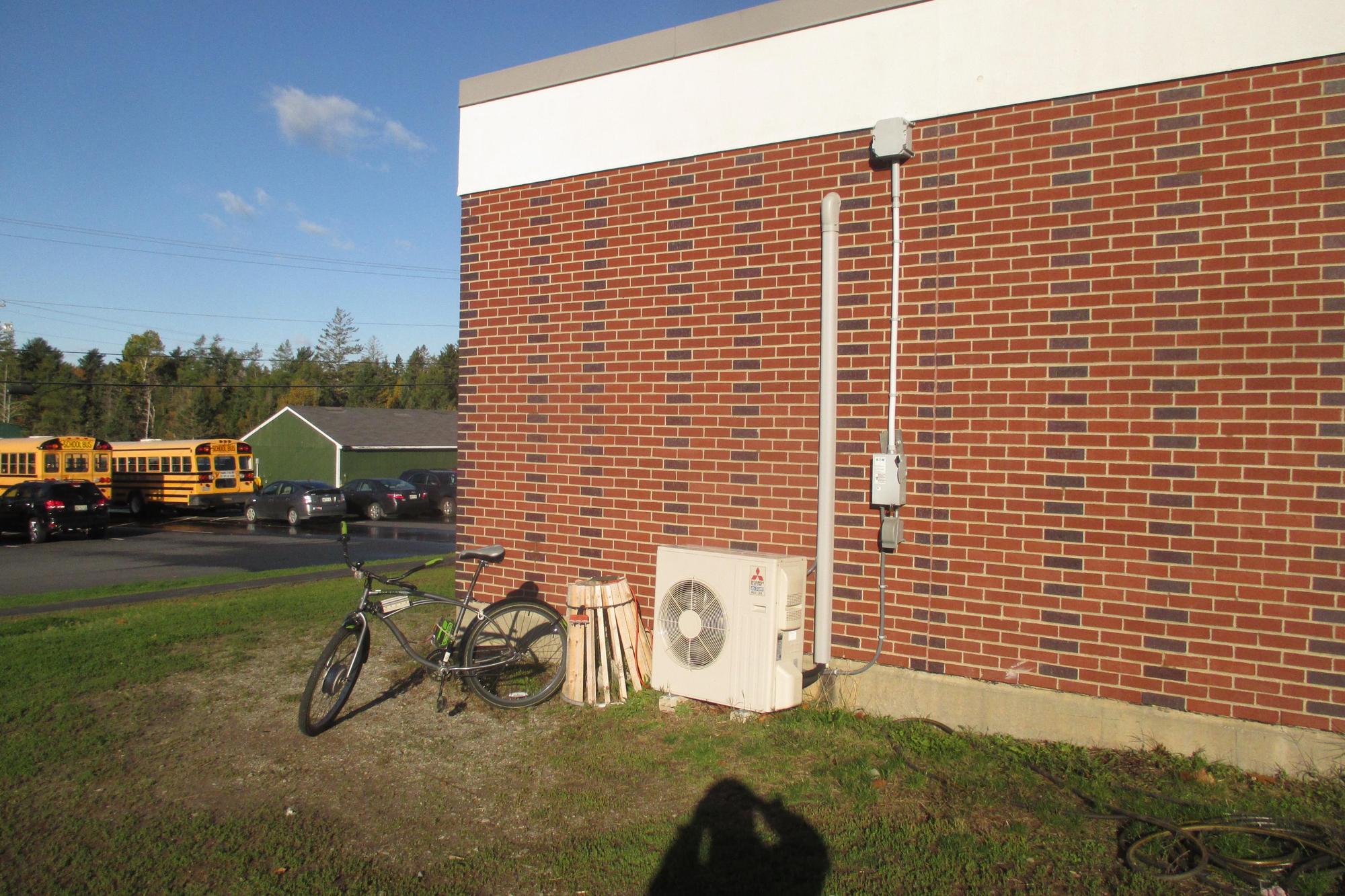 Mt Desert Island Regional High School Bar Harbor, ME EV Station