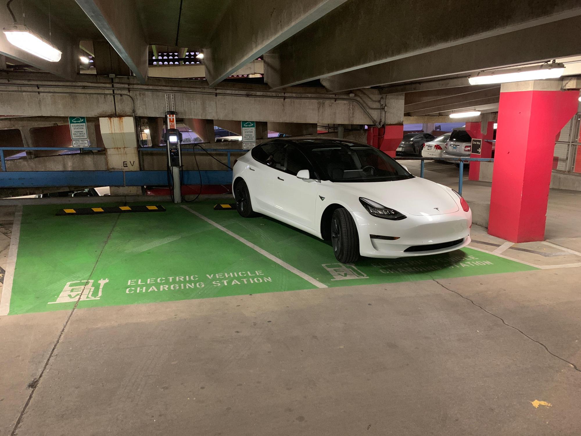 Duke Street Garage Lancaster, PA EV Station