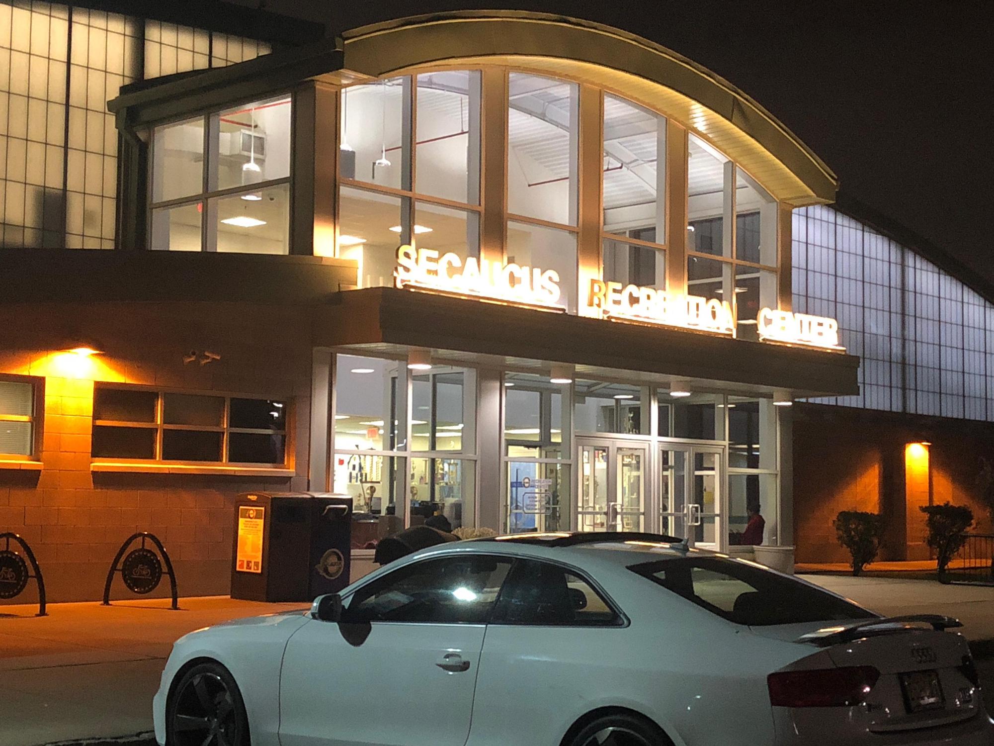 Secaucus Recreation Center Secaucus, NJ EV Station