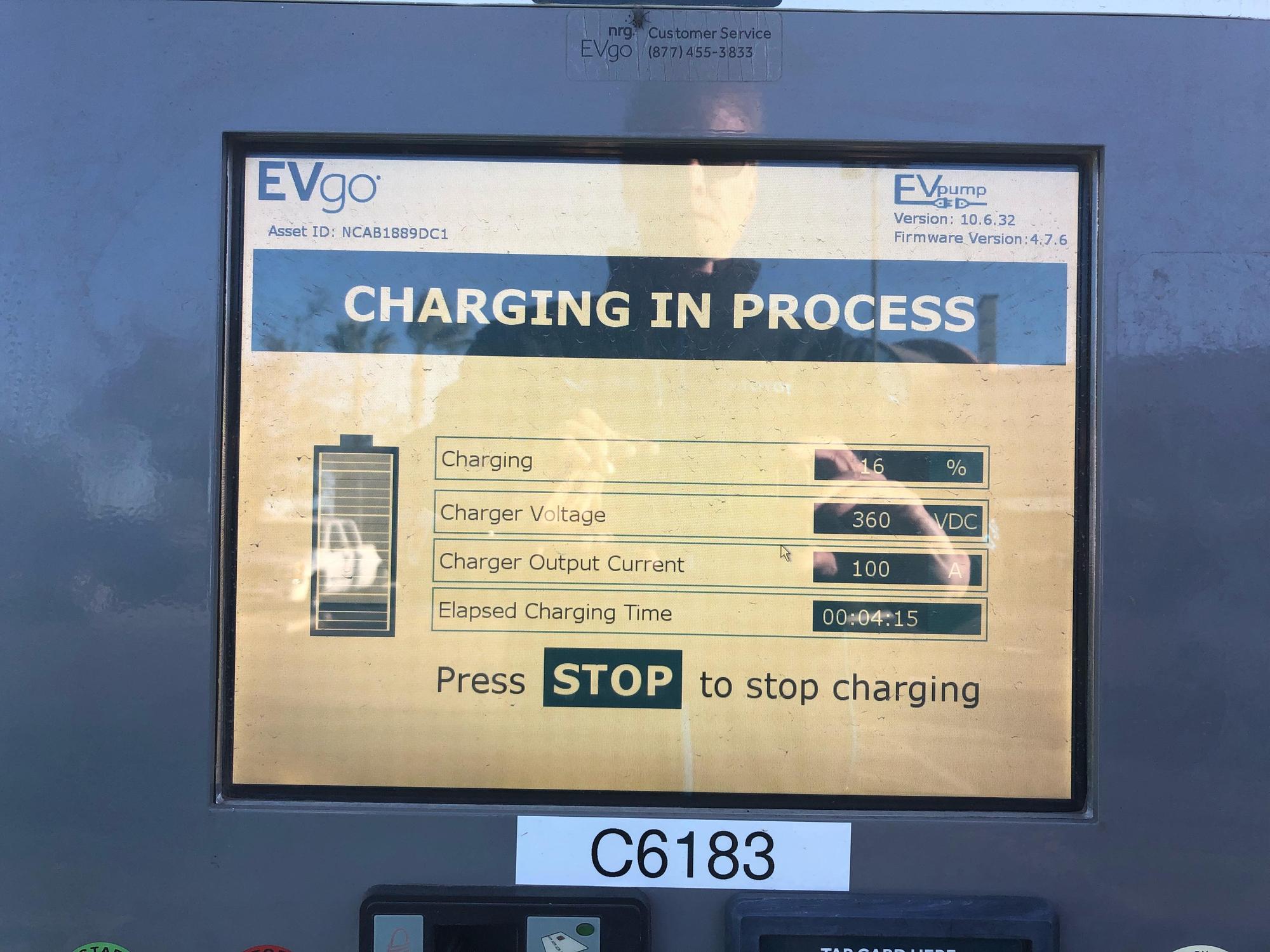 Fig Tree Plaza Save Mart (1) Chowchilla, CA EV Station