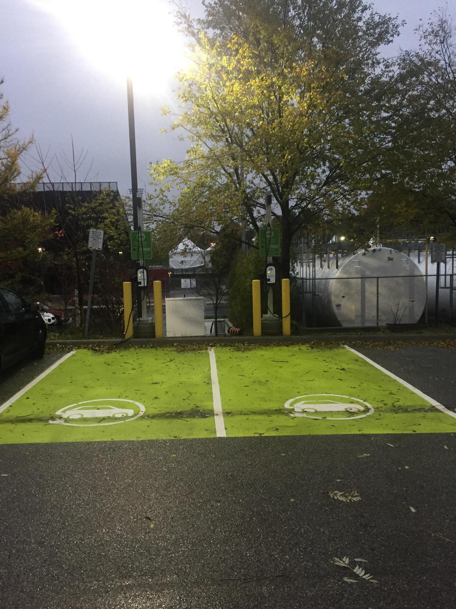 University of Guelph Parking Lot P48 Guelph, ON EV Station
