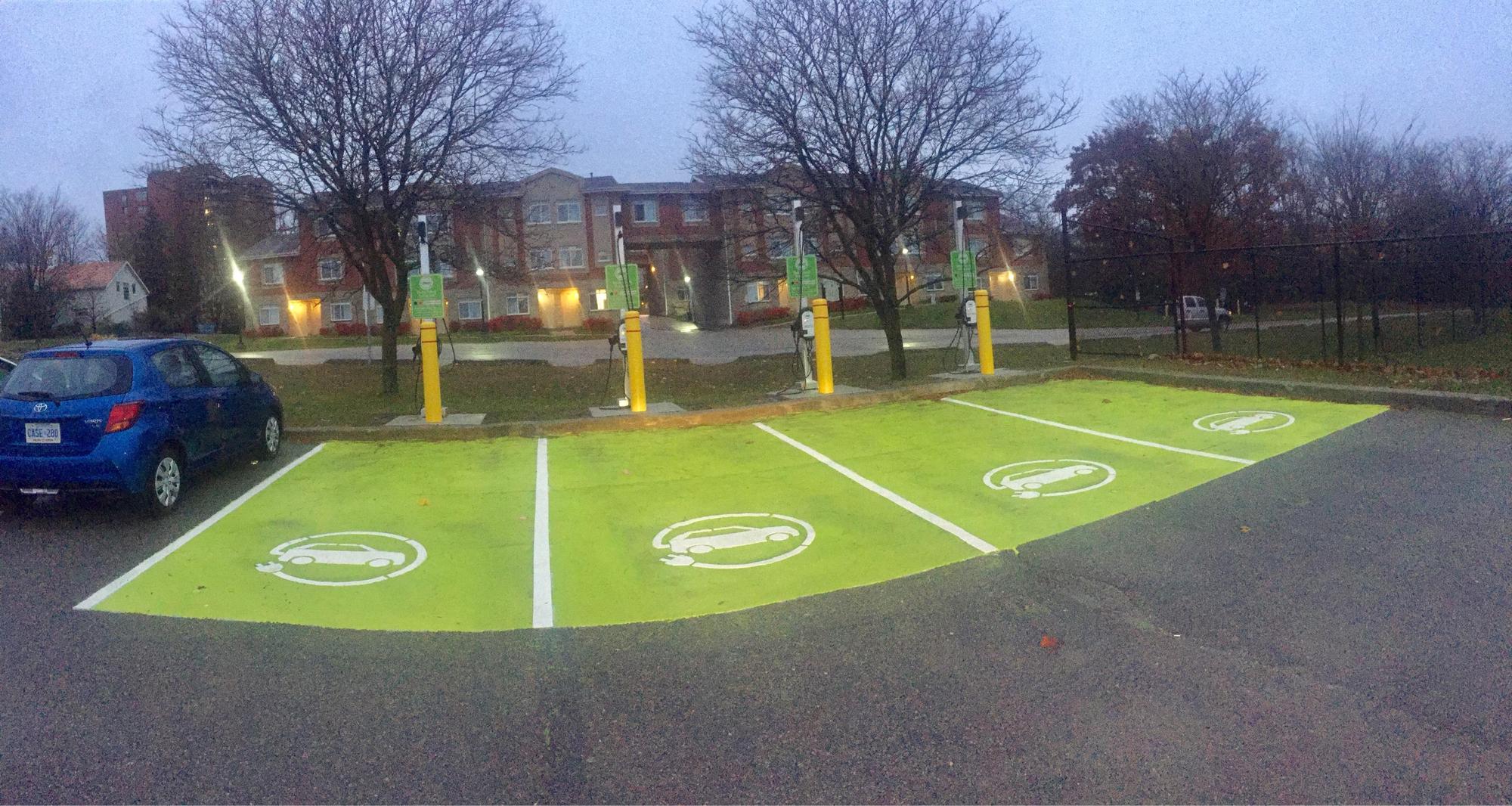 University of Guelph Parking Lot P15 Guelph, ON EV Station