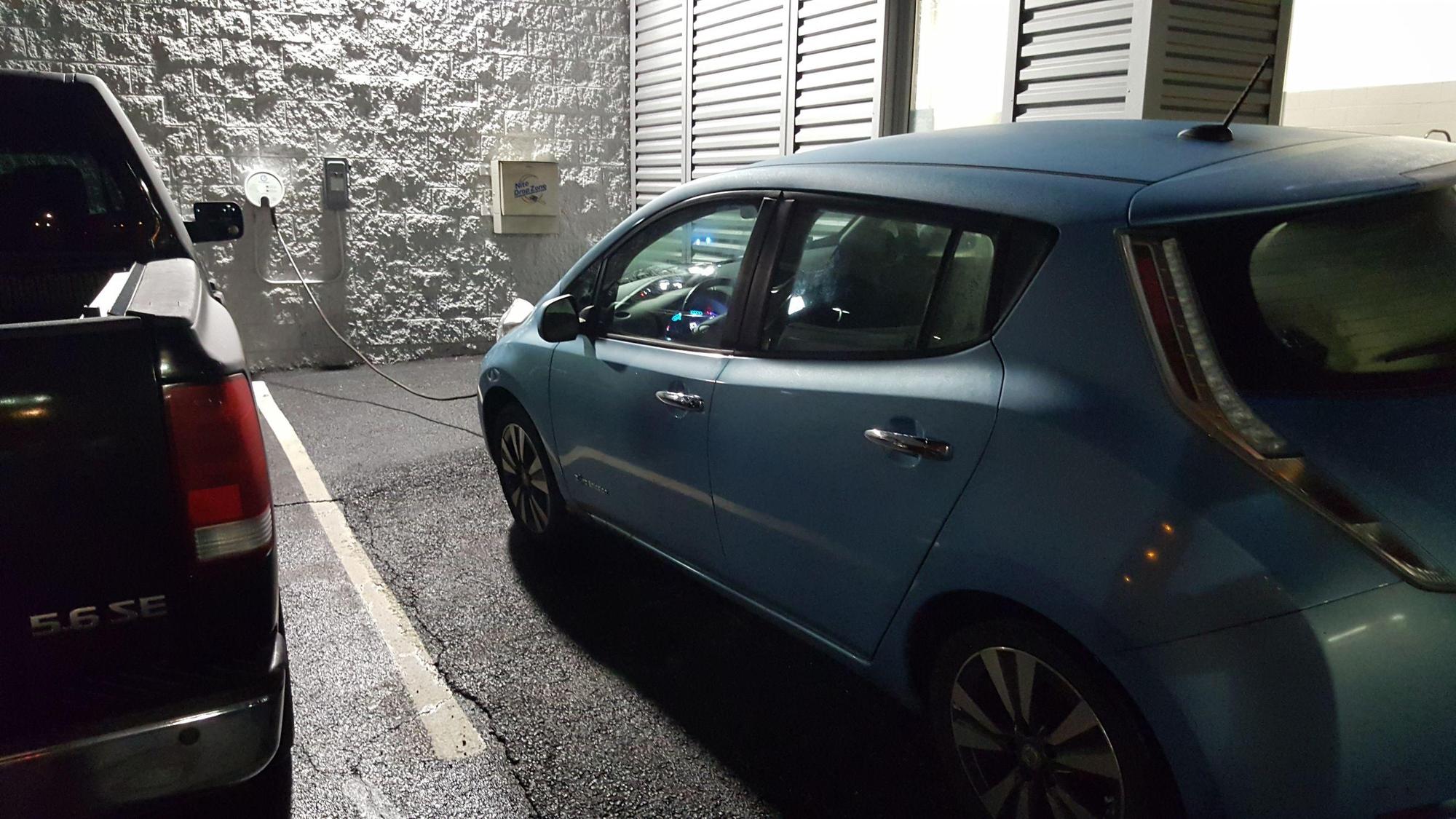 Robert Woodall Nissan (1) Danville, VA EV Station