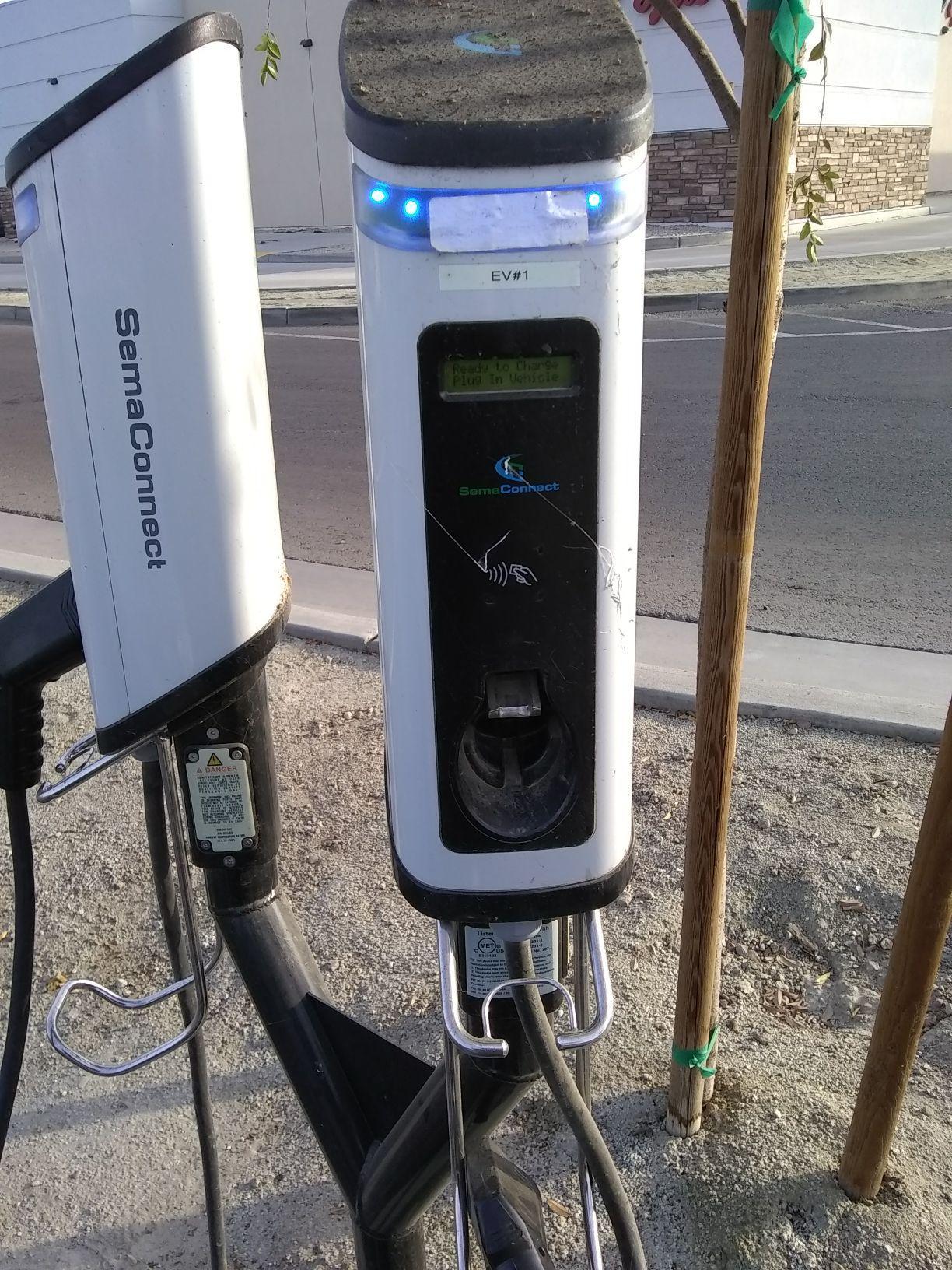 Yokut GAS Lemoore, CA EV Station