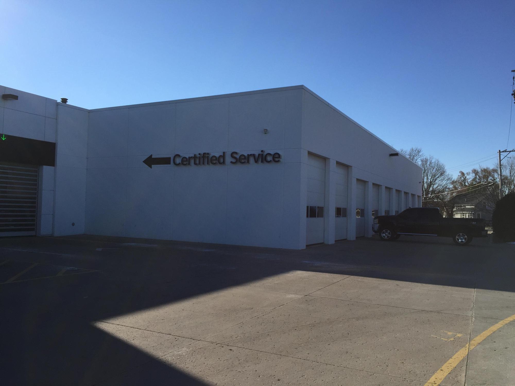 Lighthouse Buick GMC Morton, IL EV Station