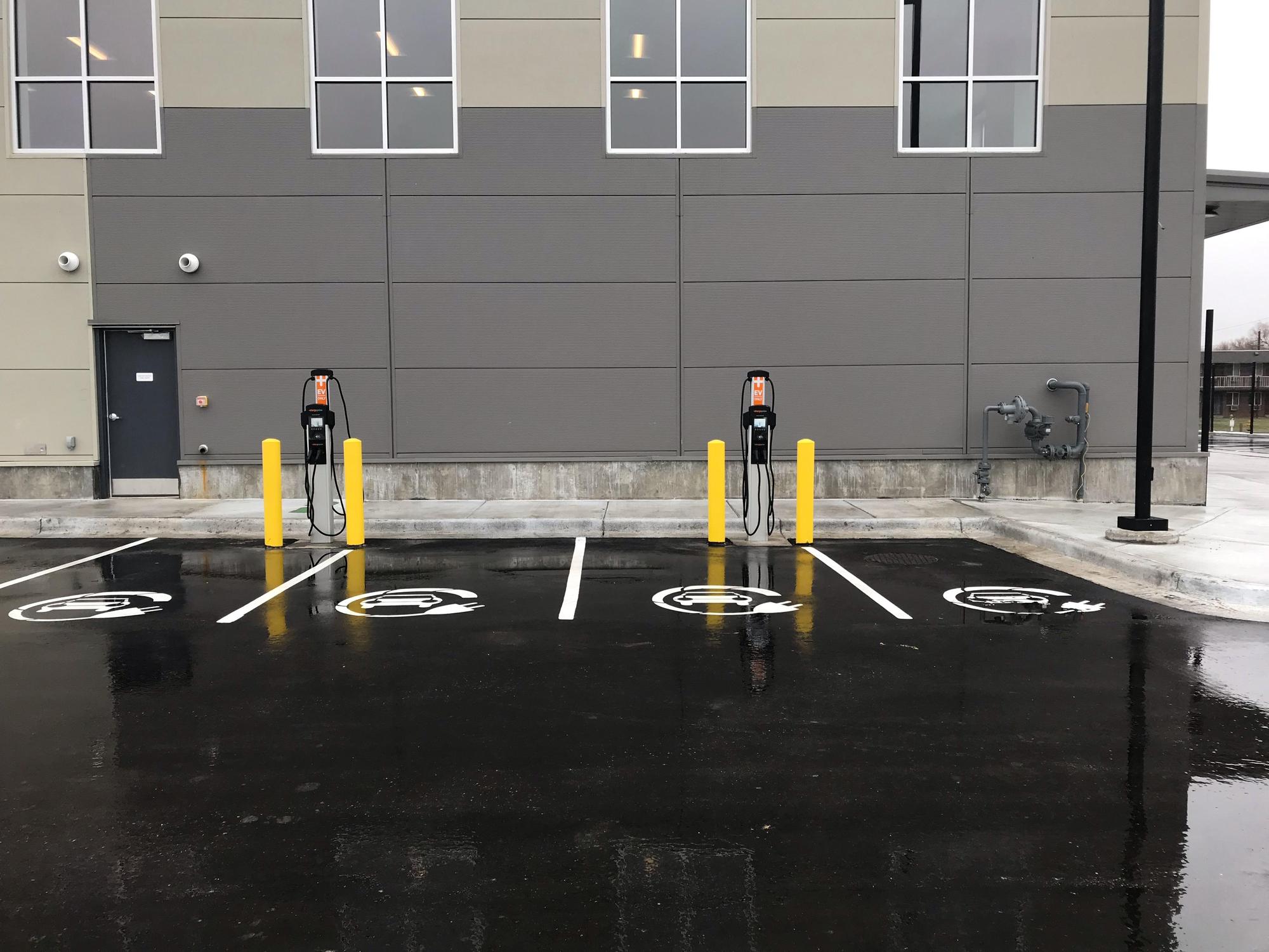 Edgewater Library Edgewater, CO EV Station