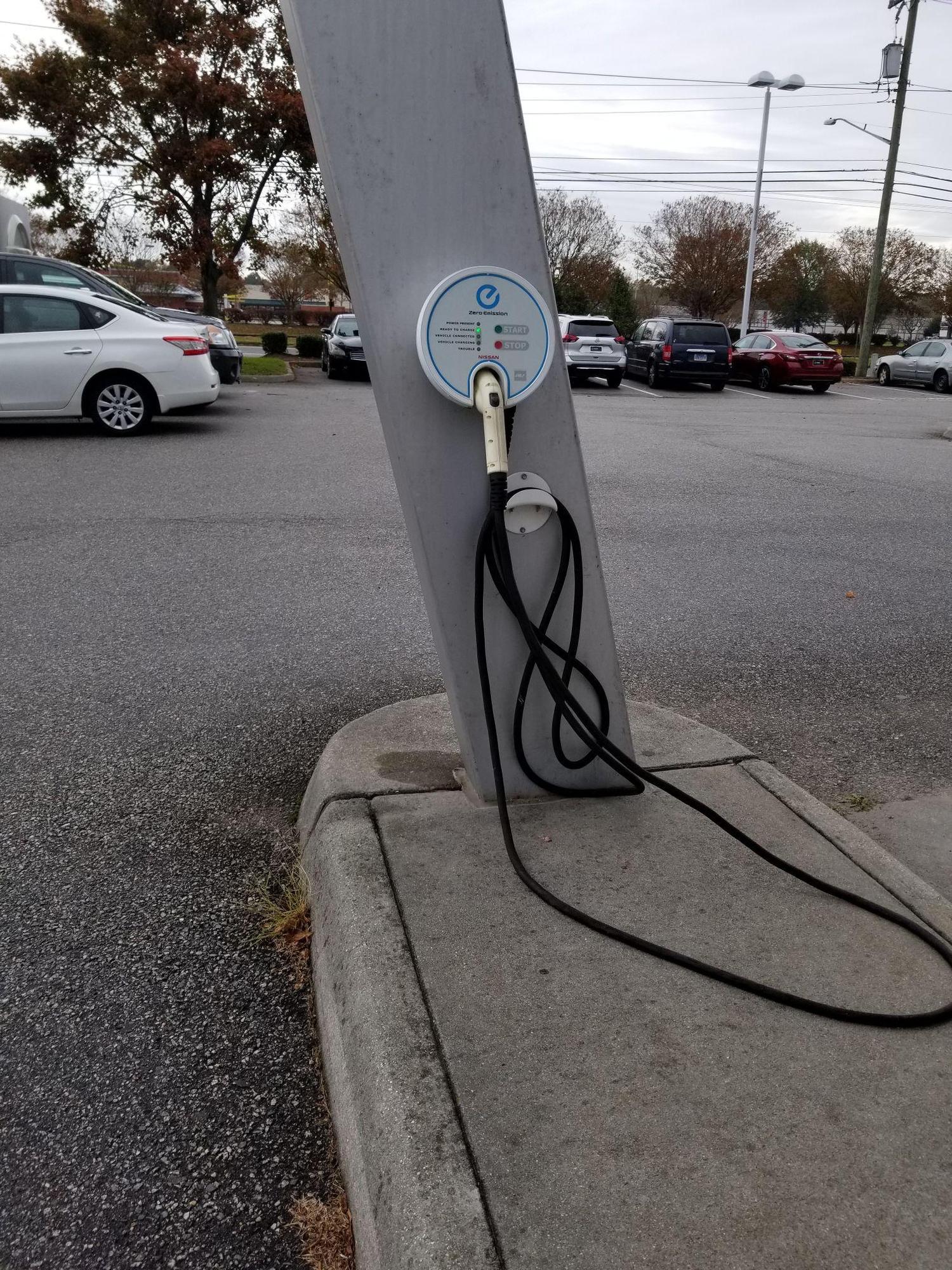 Hall Nissan Virginia Beach Virginia Beach, VA EV Station