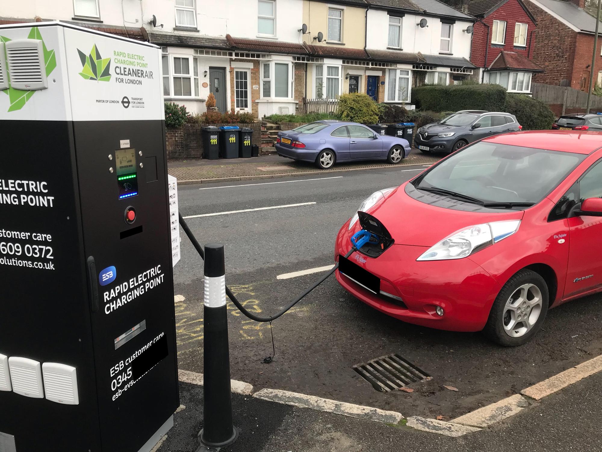 Godstone Road Parking/Charging 302 Godstone Rd, Kenley, CR8 5BG
