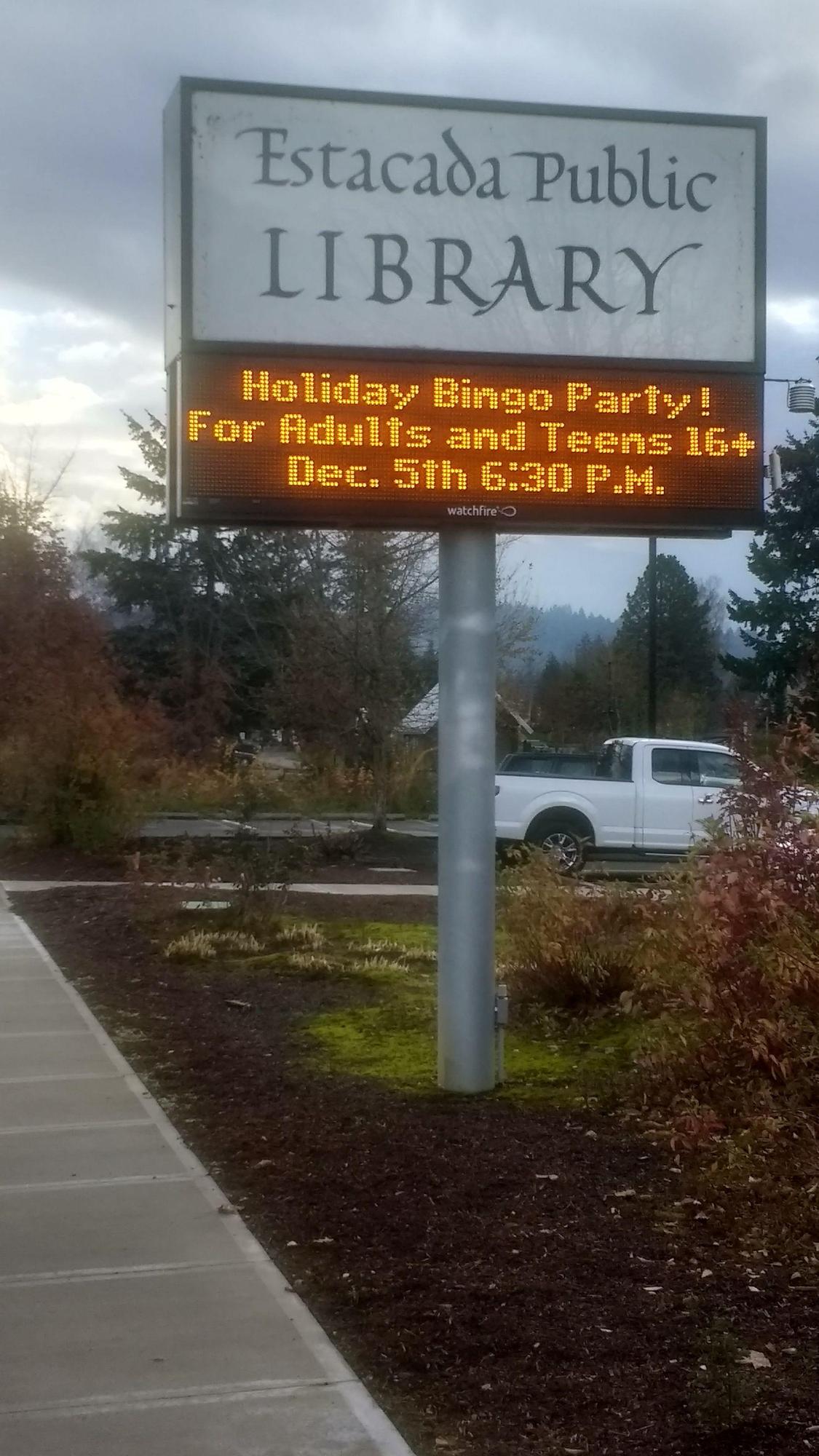 Estacada Public Library Estacada, OR EV Station