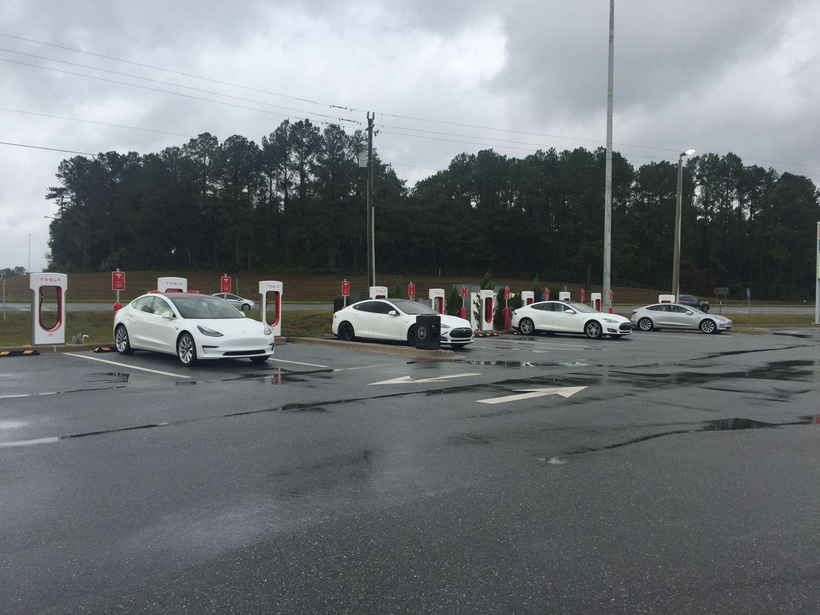 Busy Bee Live Oak Live Oak, FL EV Station