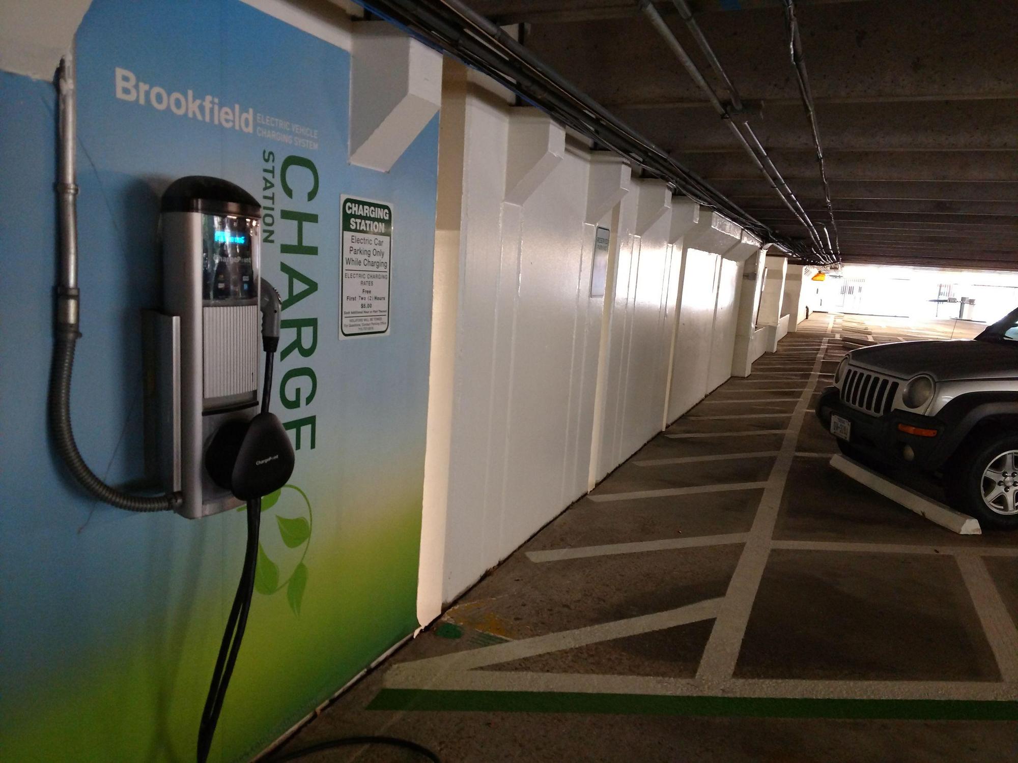 Allen Center Garage Houston, TX EV Station