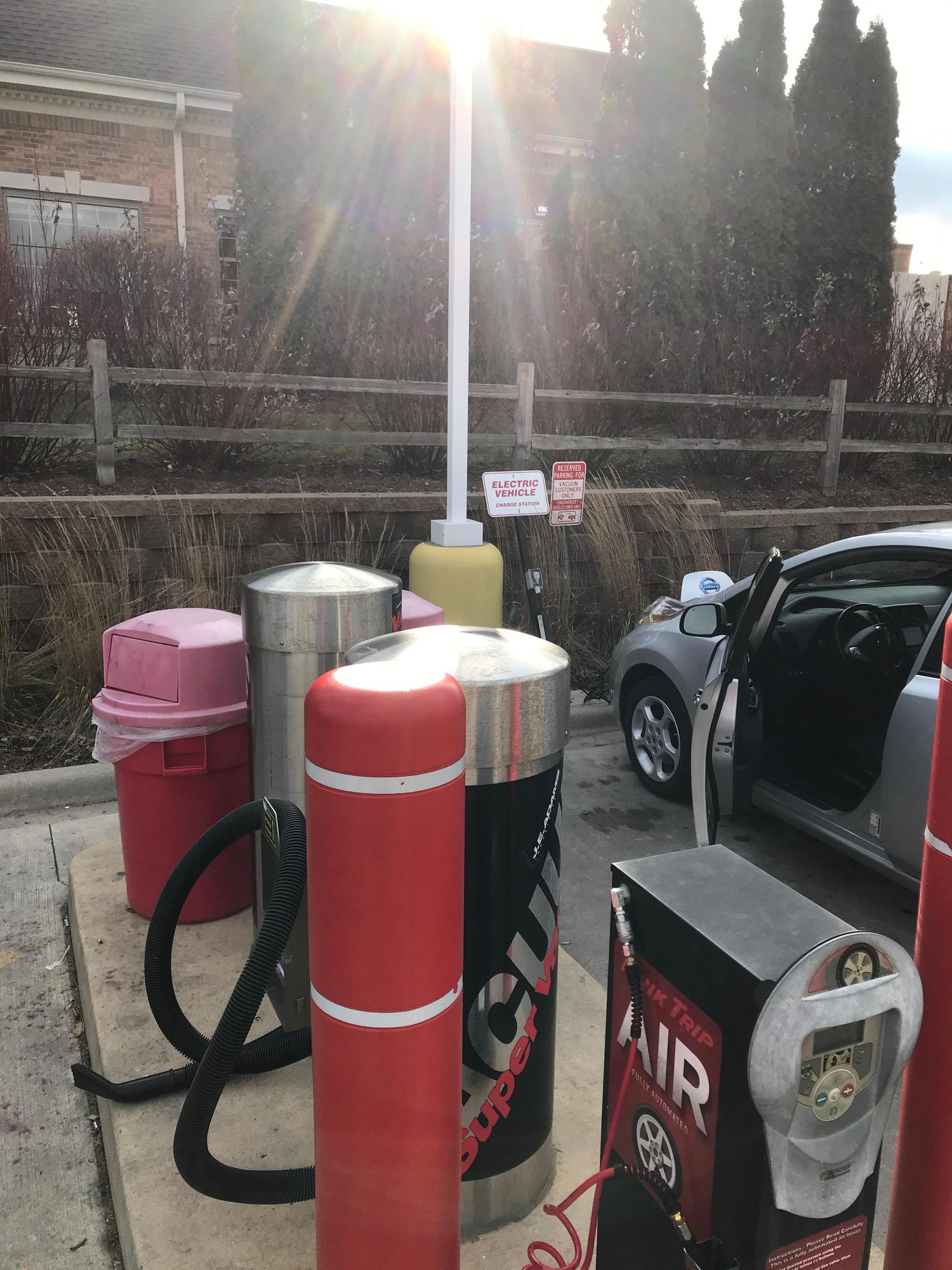 Kwik Trip Franklin, WI EV Station