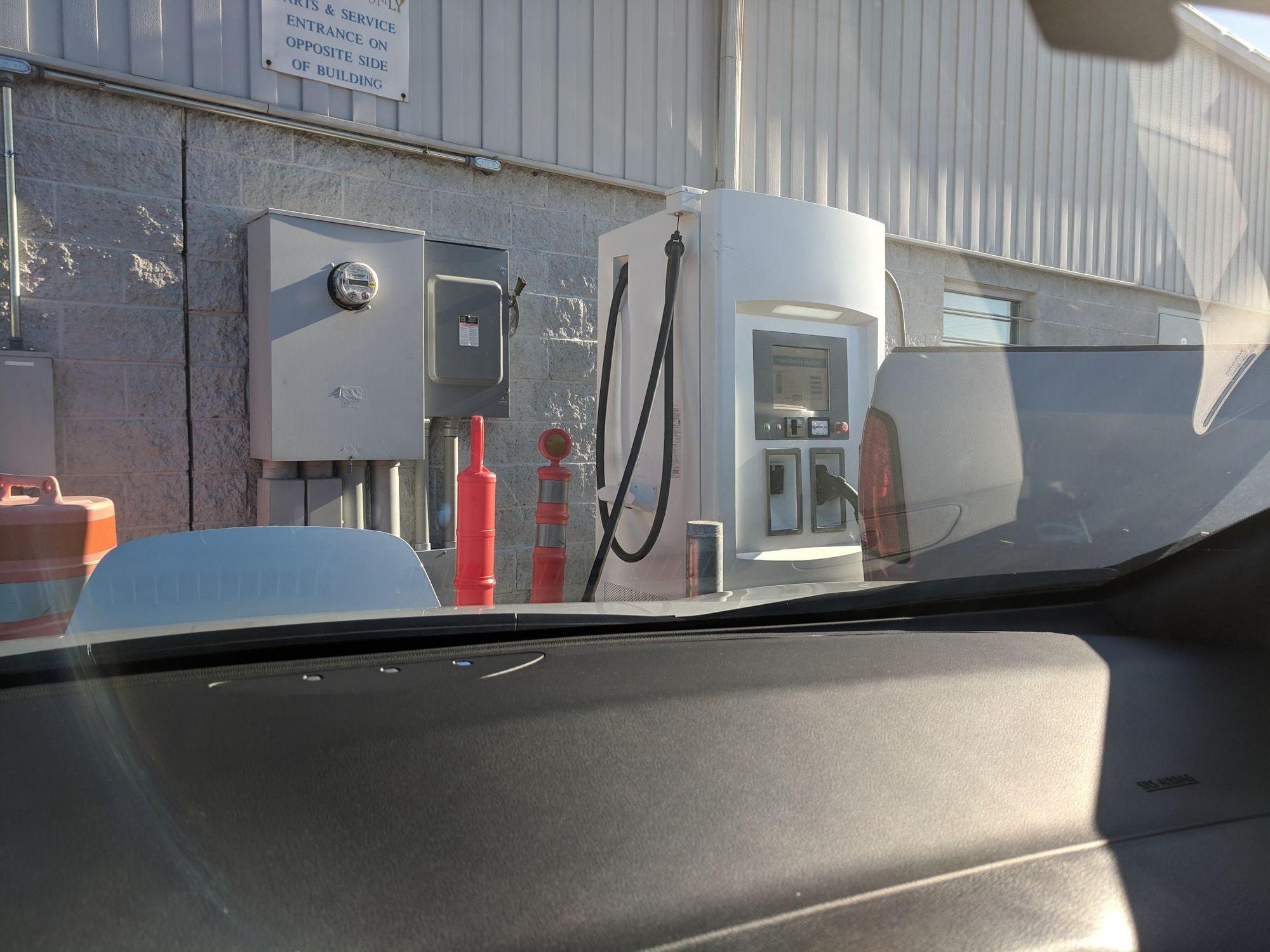 Riverhead Auto Mall (1) Riverhead, NY EV Station