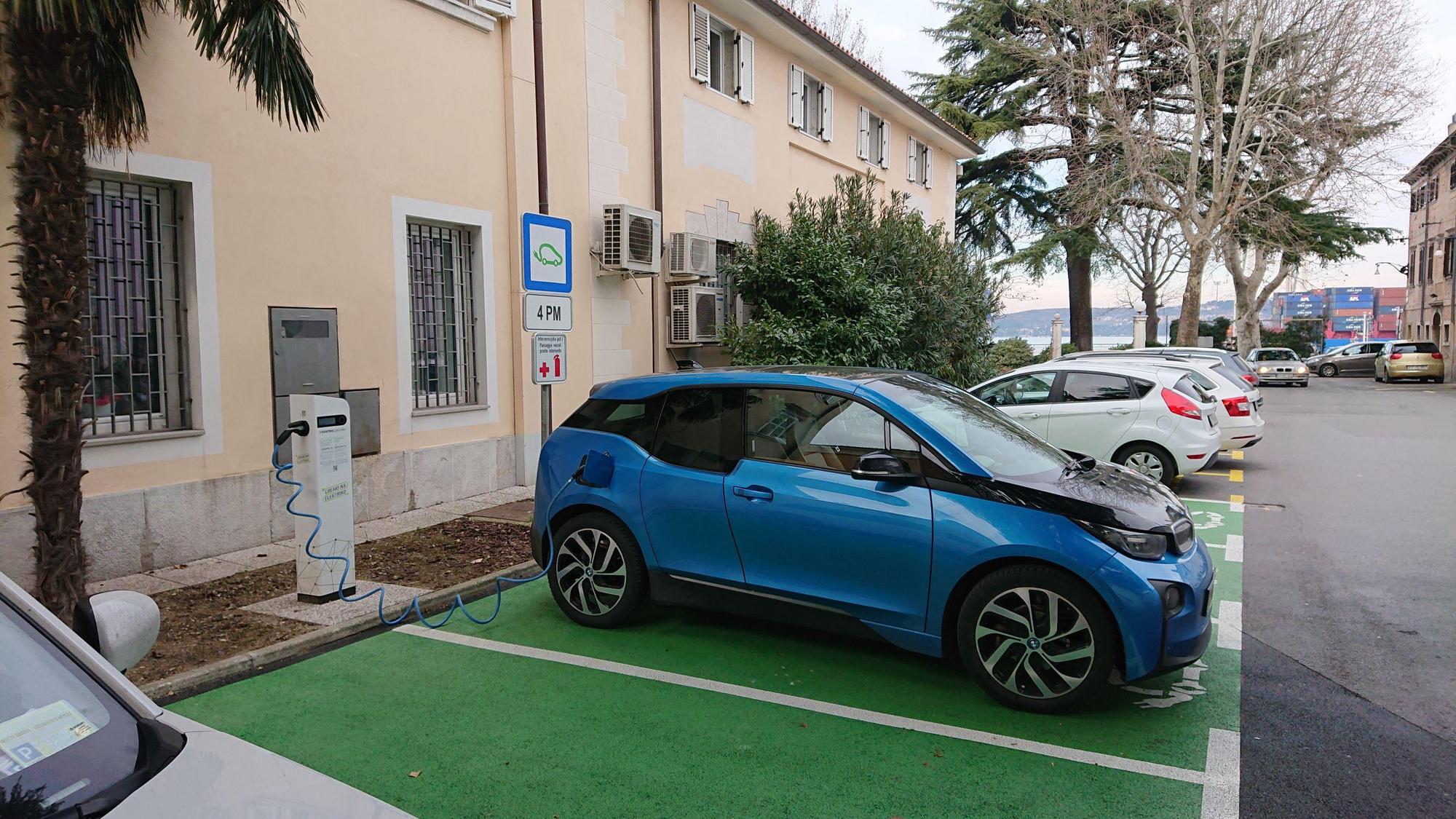 Koper Center | Vergerjev trg 5, 6000 Koper - Capodistria, Slovenia | EV ...