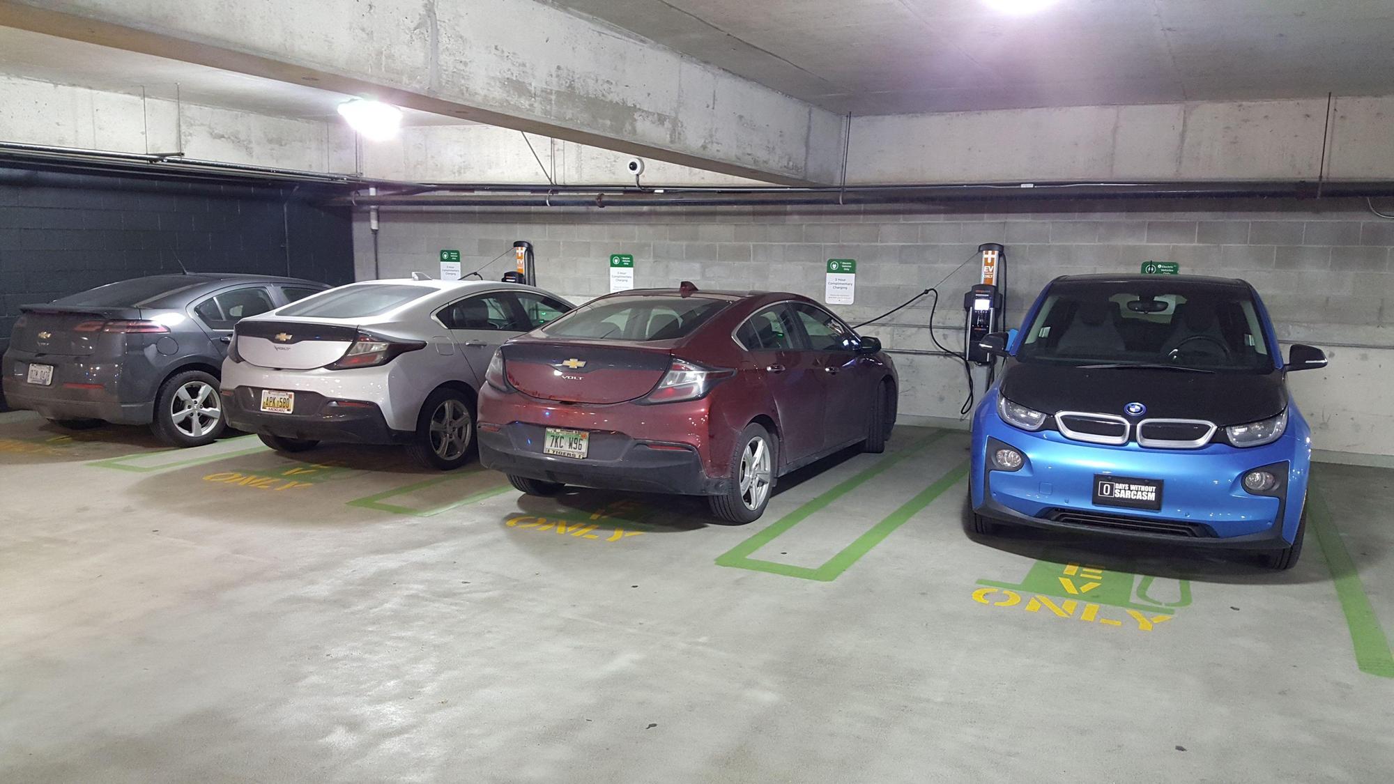 One Detroit Garage (2) | Detroit, MI | EV Station