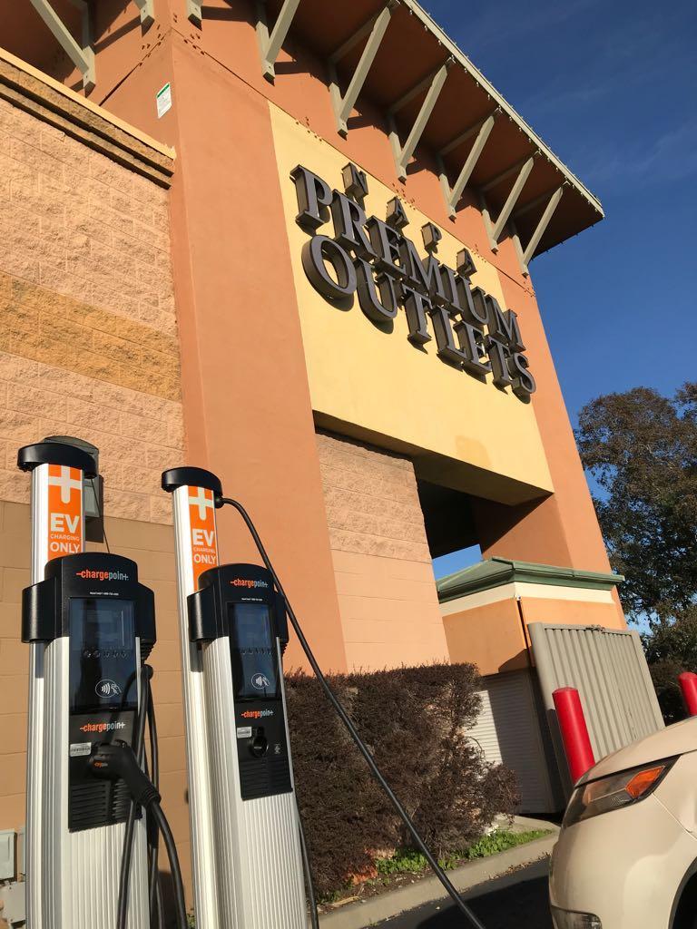 napa-premium-outlets-south-back-lot-napa-ca-ev-station