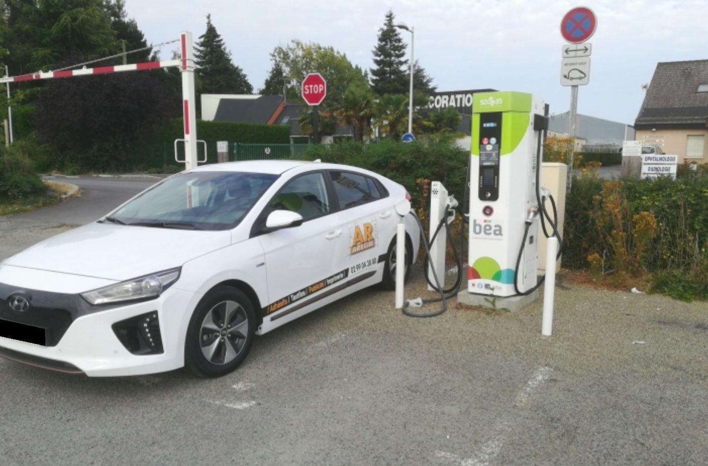 Aire de Covoiturage | Bain-de-Bretagne, Bretagne | EV Station