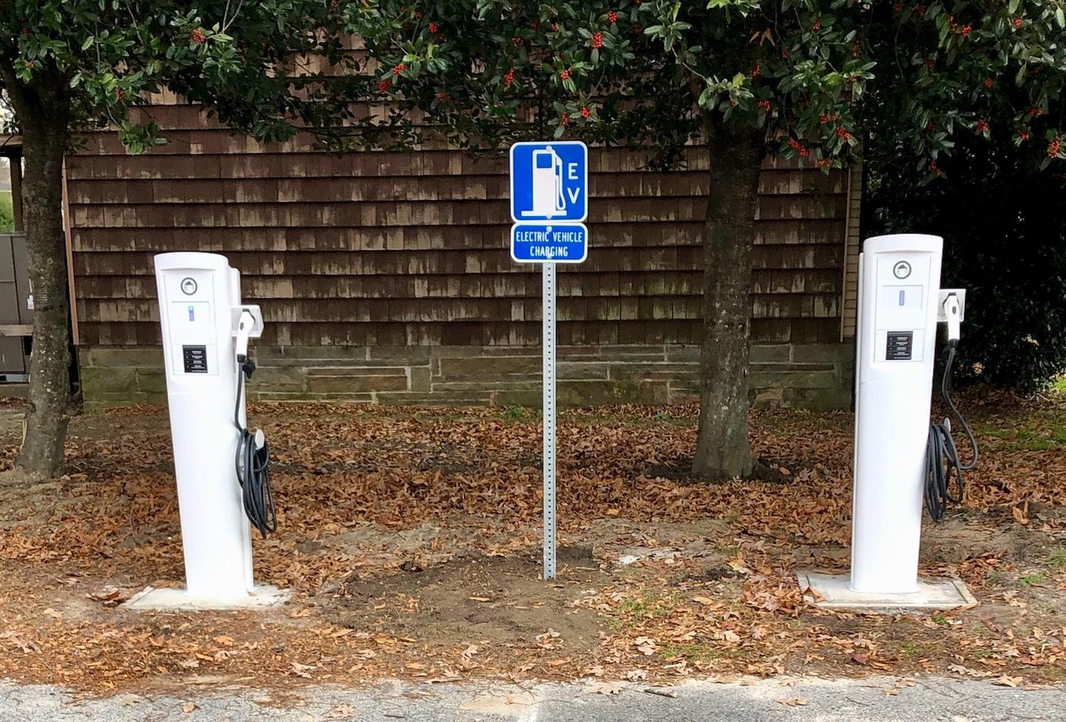 Hurlock Free Library Hurlock, MD EV Station