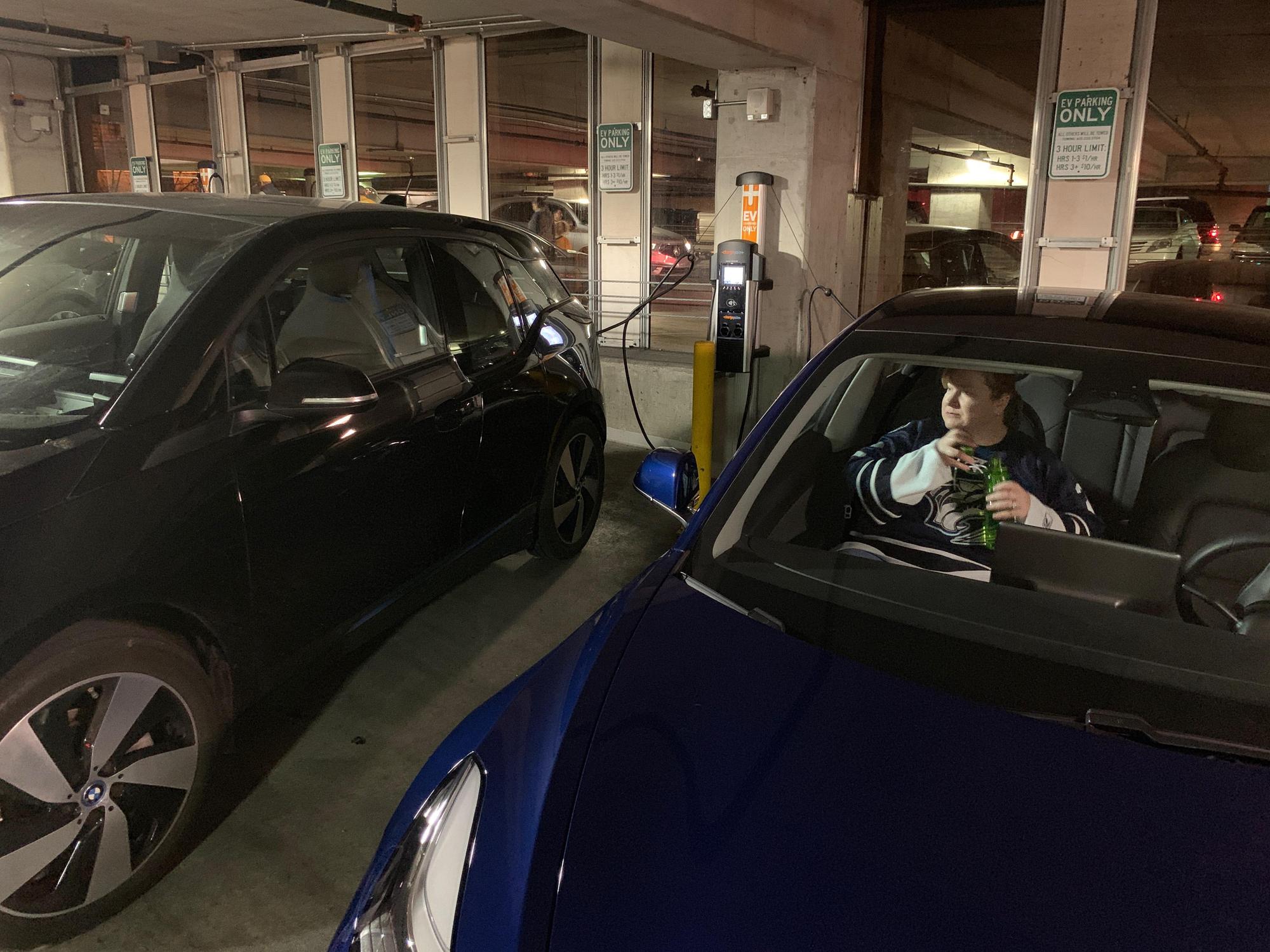 Pinnacle Parking Garage Nashville, TN EV Station