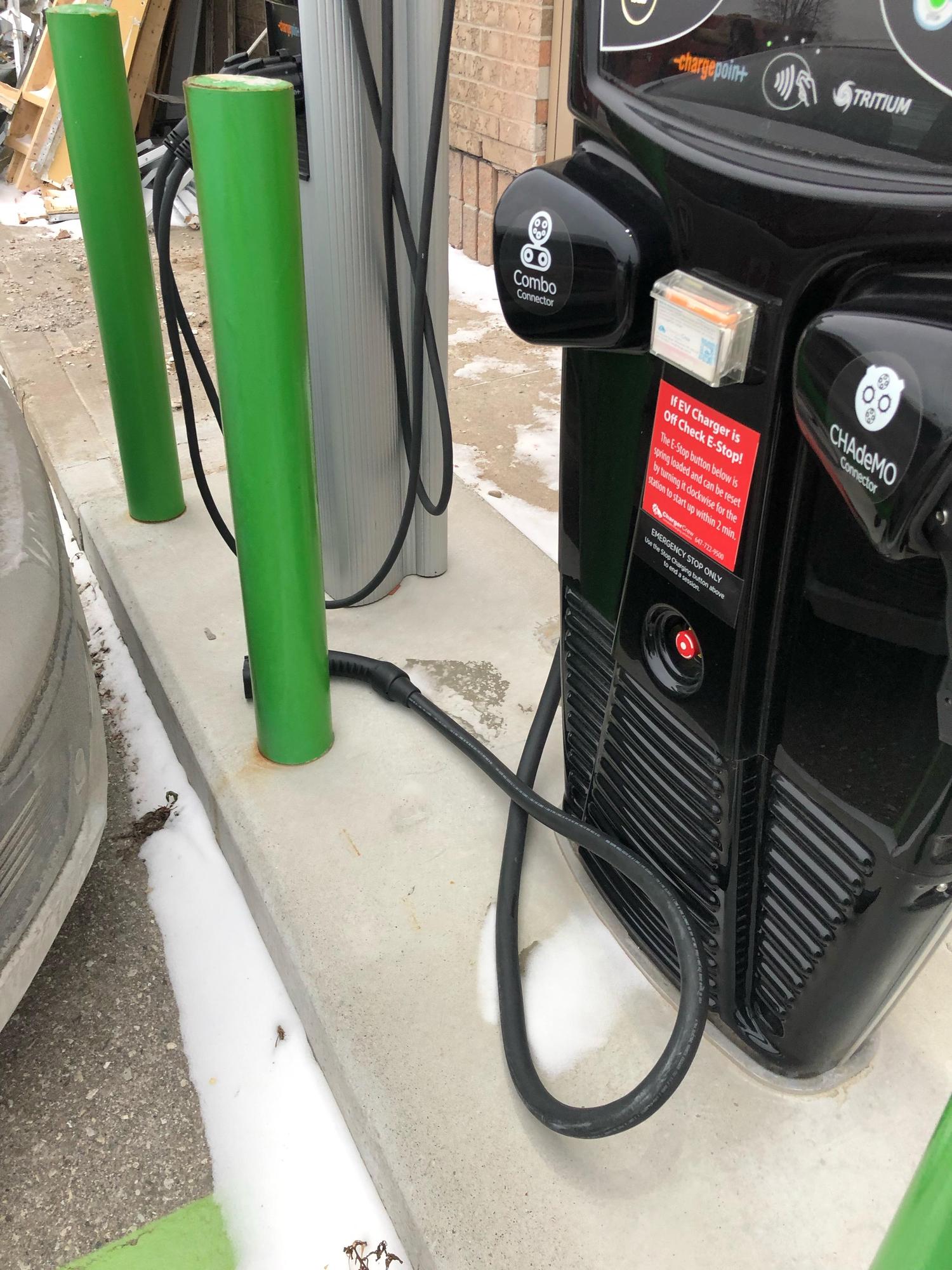 Drumbo Truck Stop / Shell Gas Station Drumbo, ON EV Station