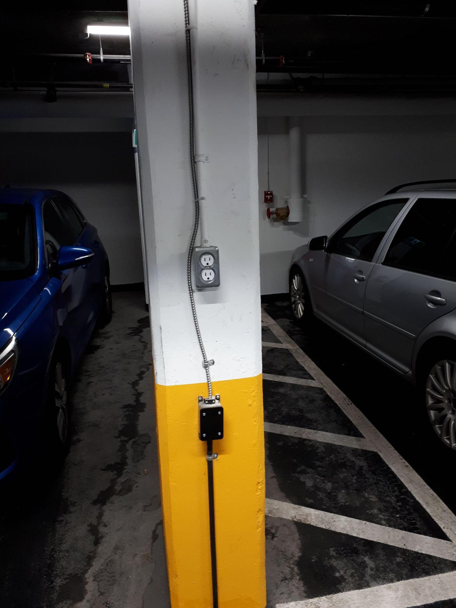 Yale Bloc 2 Surrey, BC EV Station