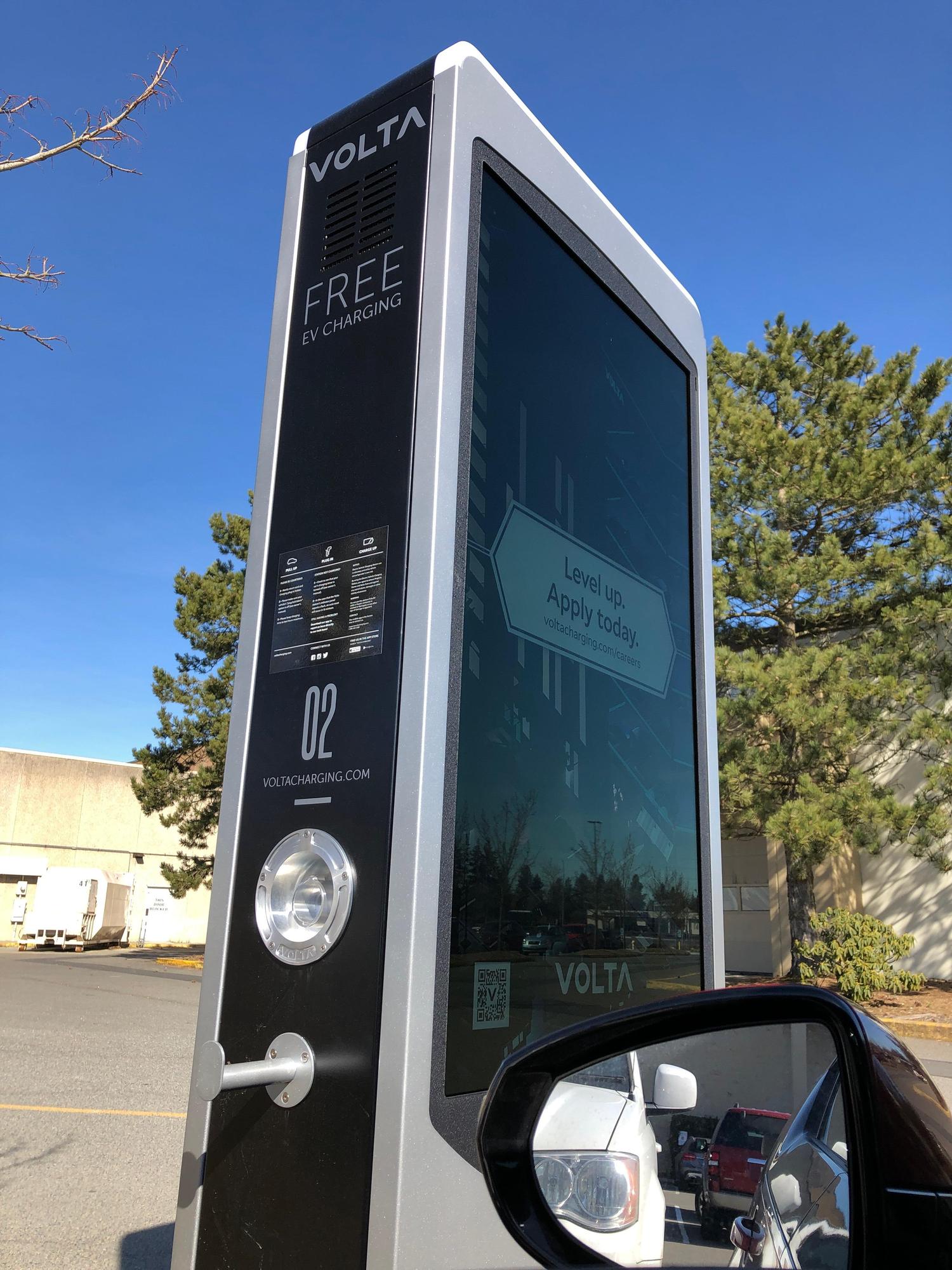 Alderwood Mall Macy's Lynnwood, WA EV Station