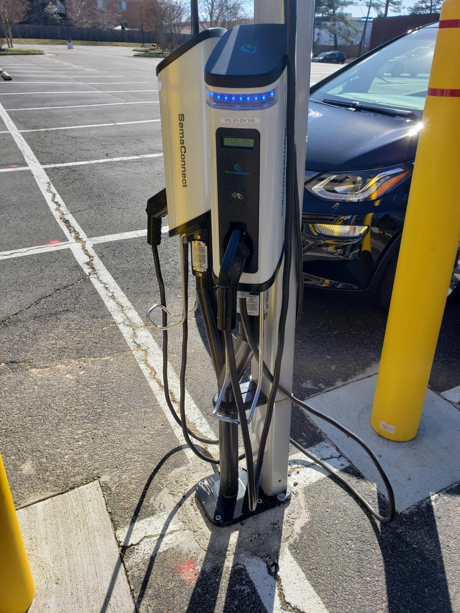 Prosperity Business Center Fairfax, VA EV Station