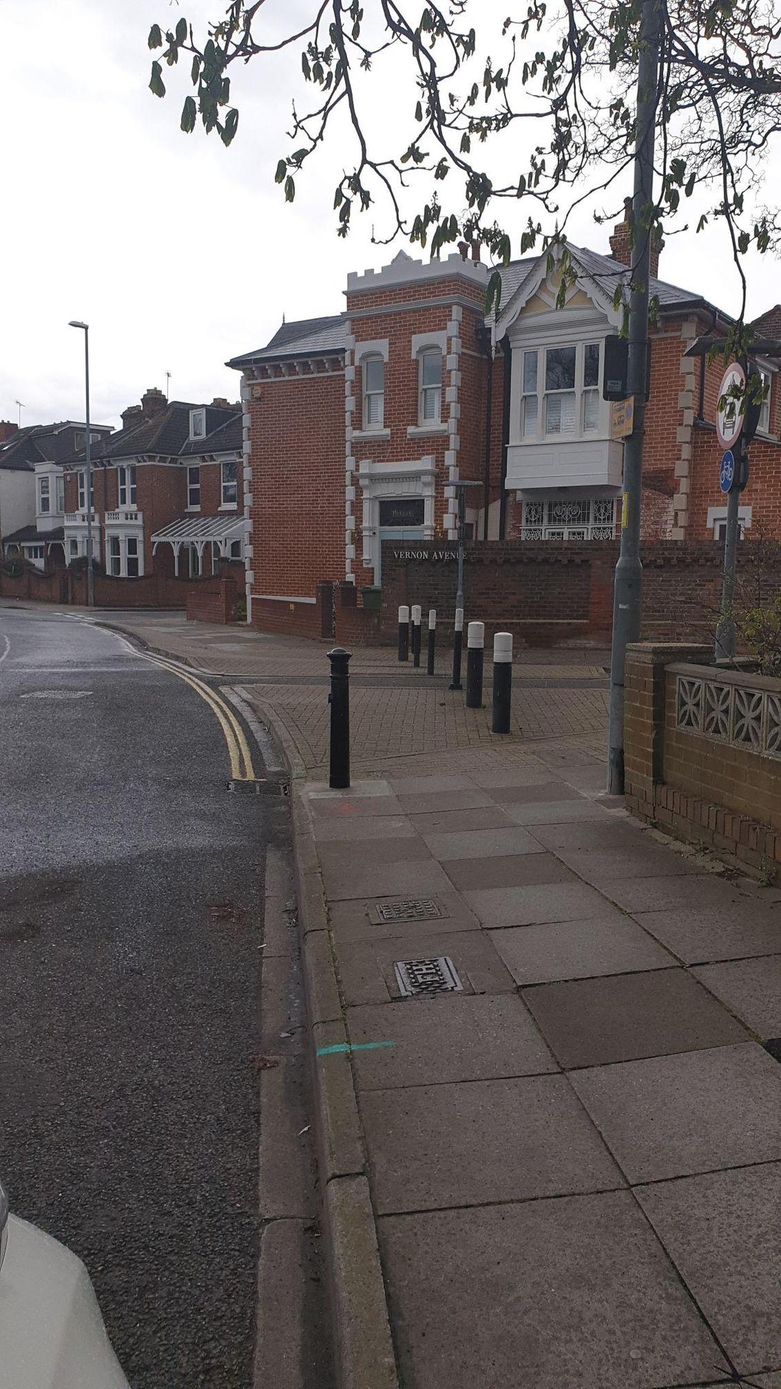 28D Priory Crescent Parking Portsmouth, England EV Station