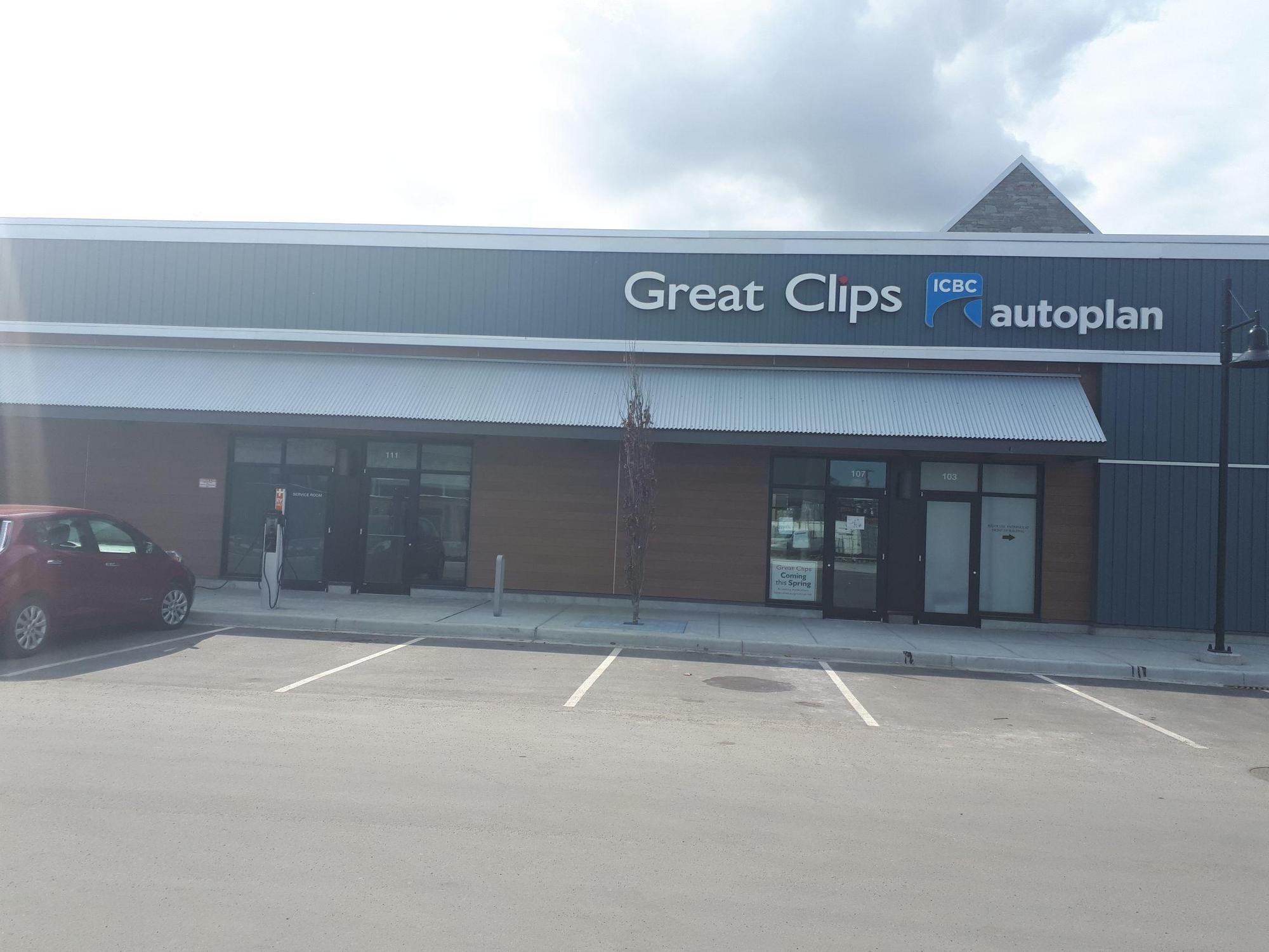 Belmont Market Great Clips Langford, BC EV Station