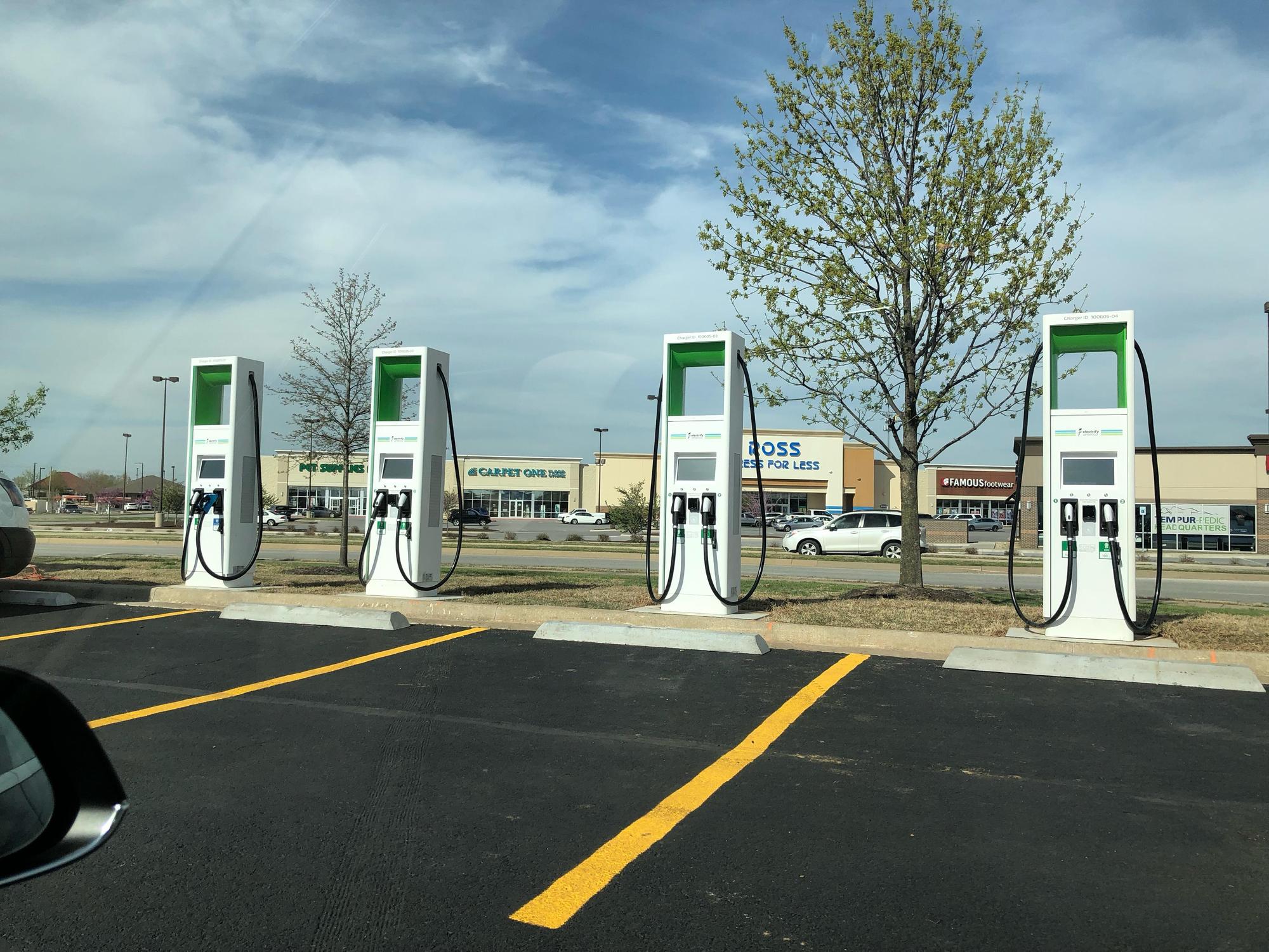 Walmart Supercenter Rogers, AR EV Station
