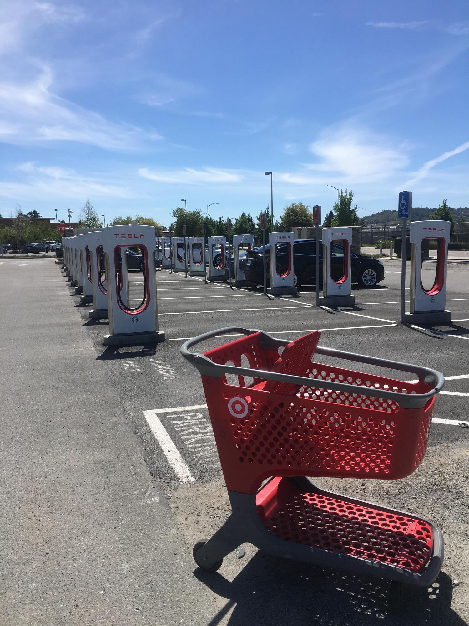 East Washington Place Sprouts Farmers Market Petaluma, CA EV Station