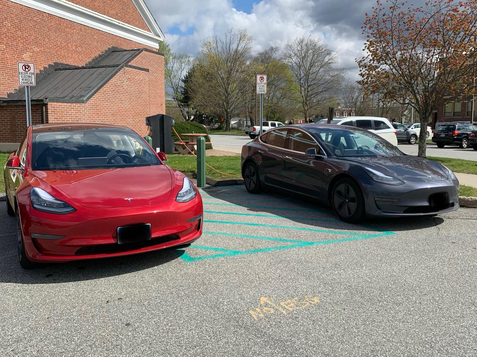 Groton Town Hall Groton, CT EV Station