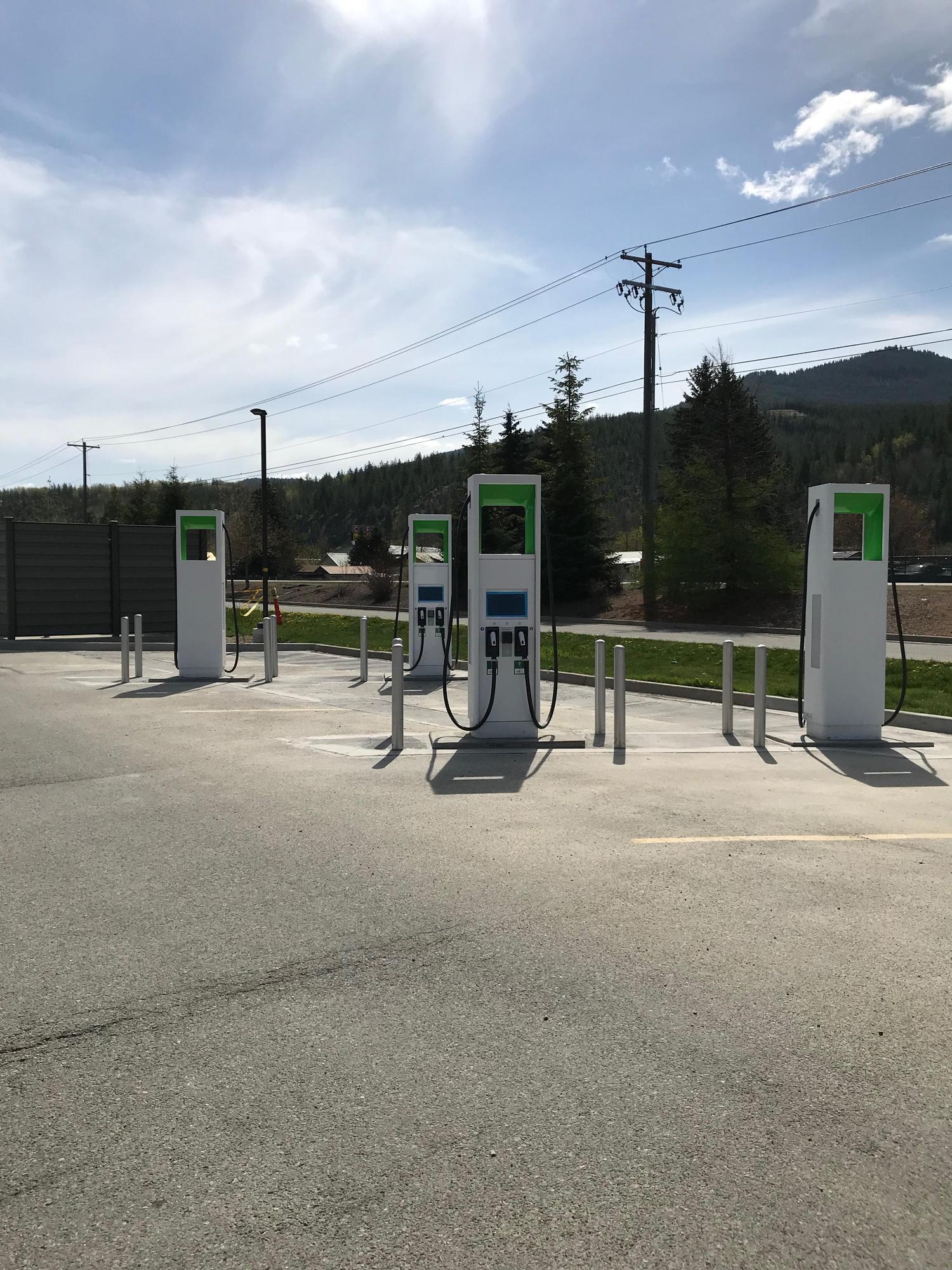 Walmart Supercenter Smelterville, ID EV Station