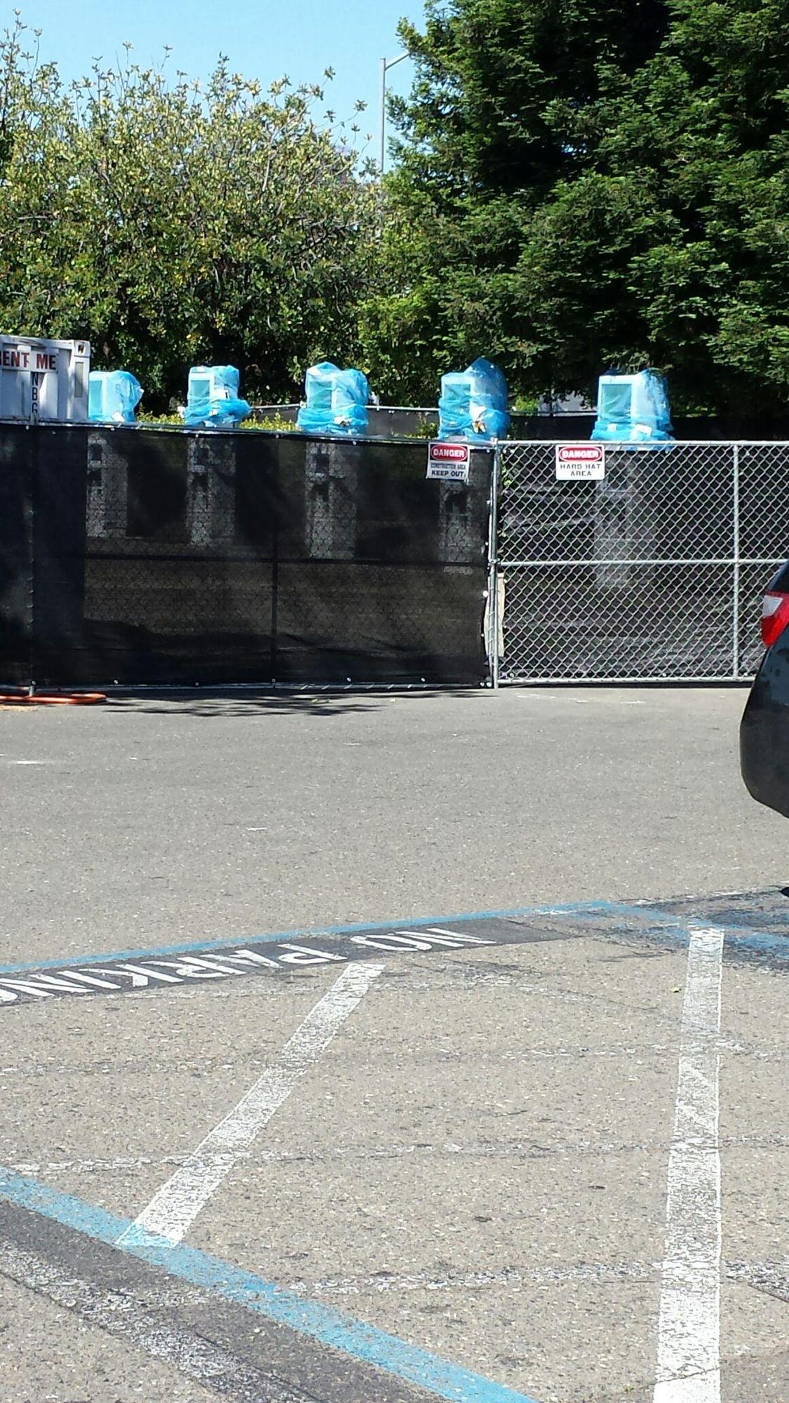 Vacaville Premium Outlets Bath & Body Works Vacaville, CA EV Station