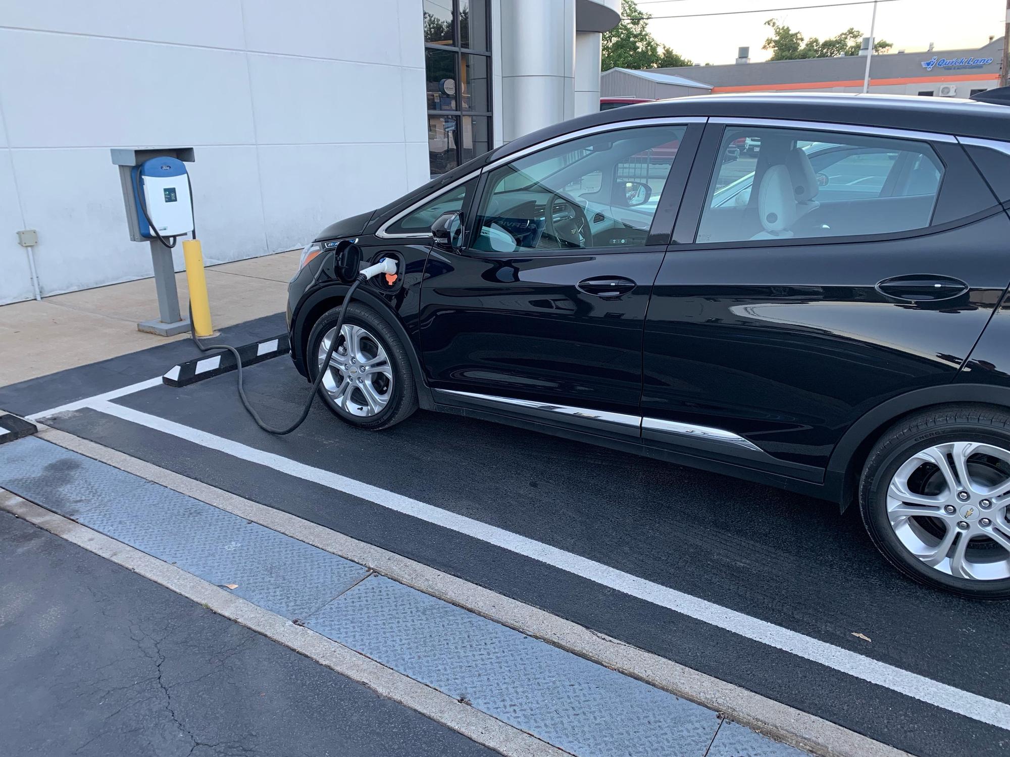 Parker Ford Lincoln Murray, KY EV Station