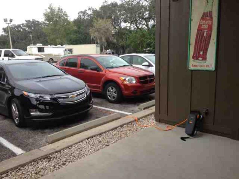 Cracker Barrel Old Country Store Seffner, FL EV Station