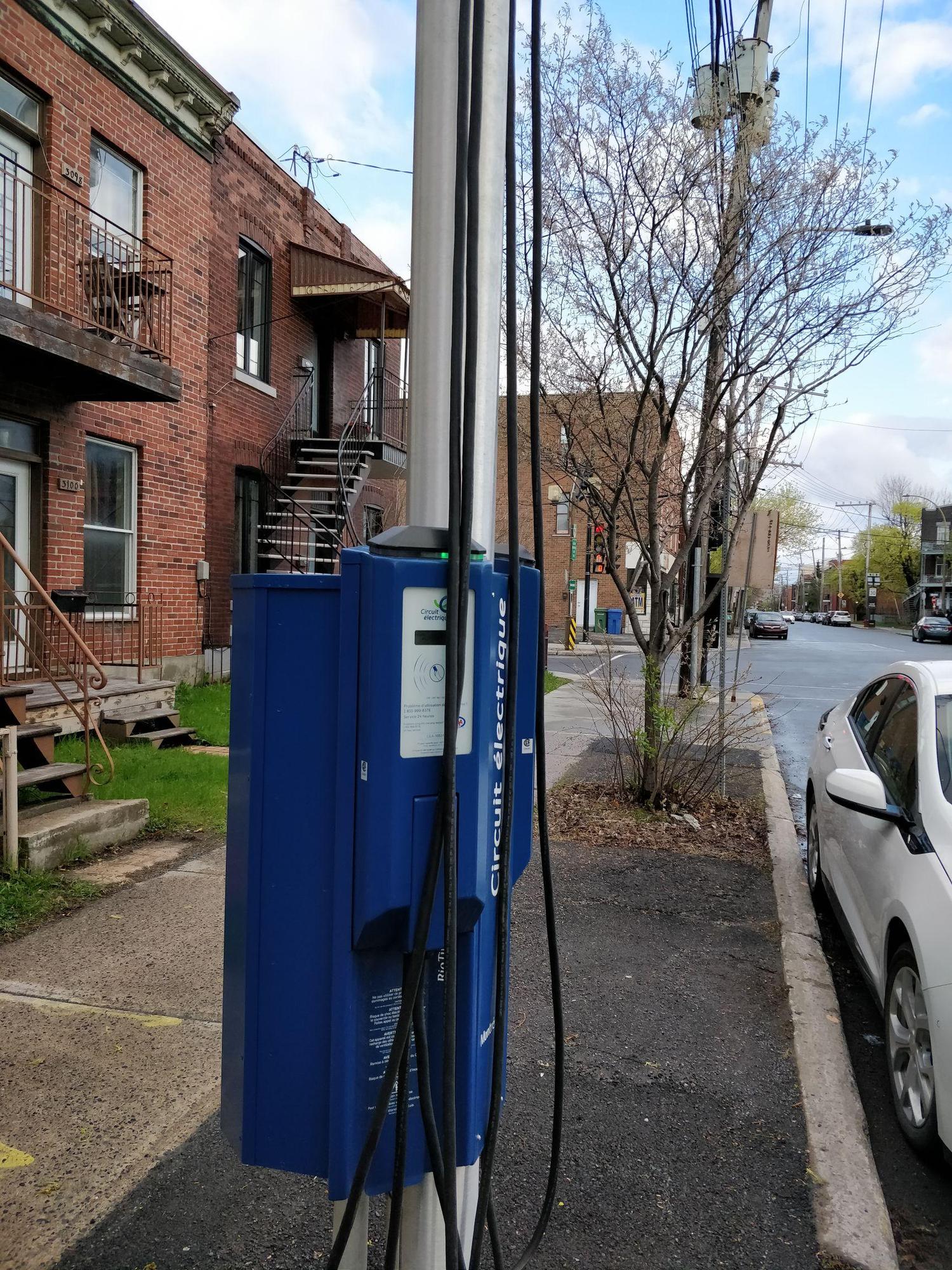 Boulevard LaSalle Stationnement / Chargement Montréal, QC EV Station