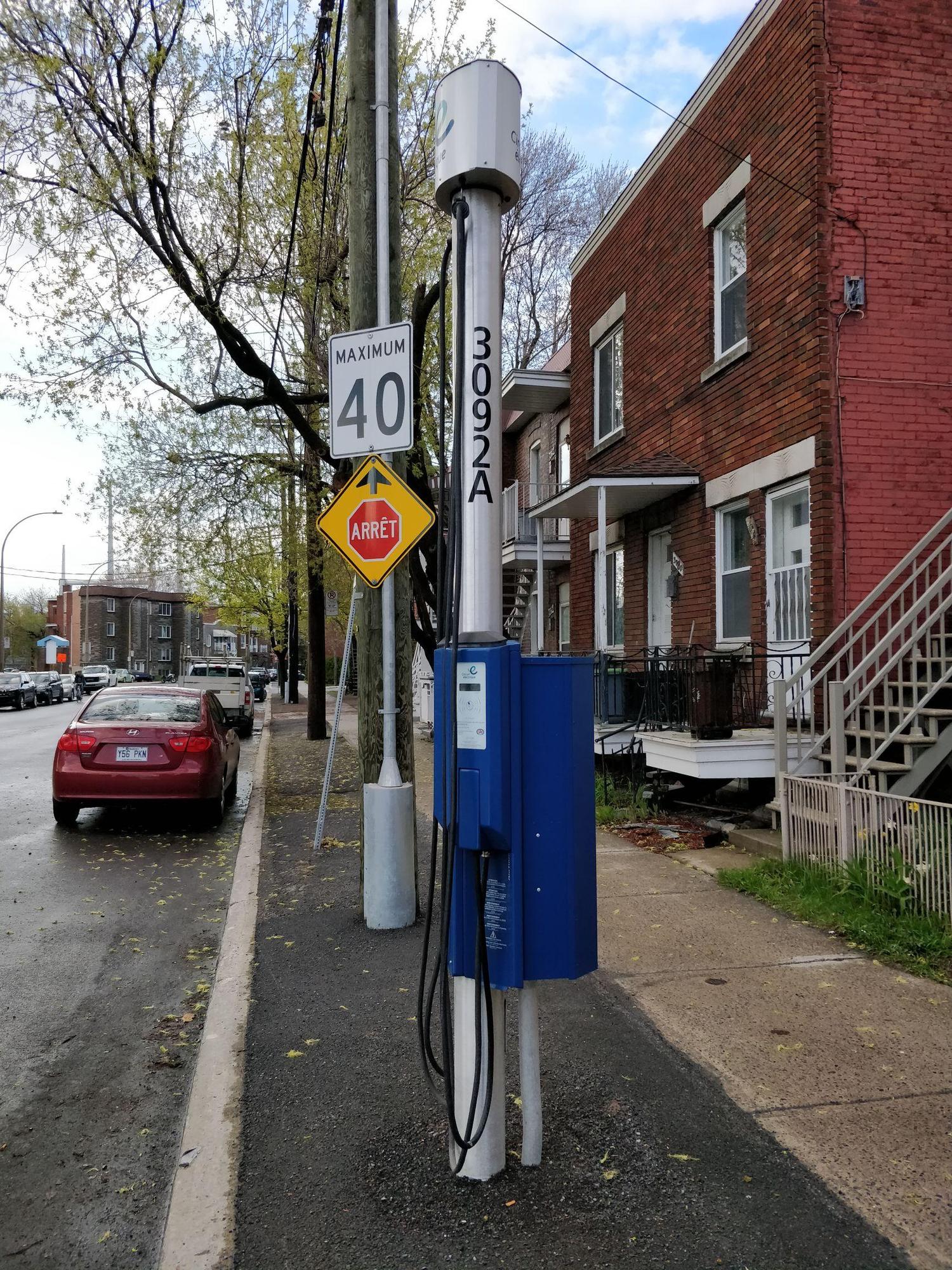Boulevard LaSalle Stationnement / Chargement Montréal, QC EV Station