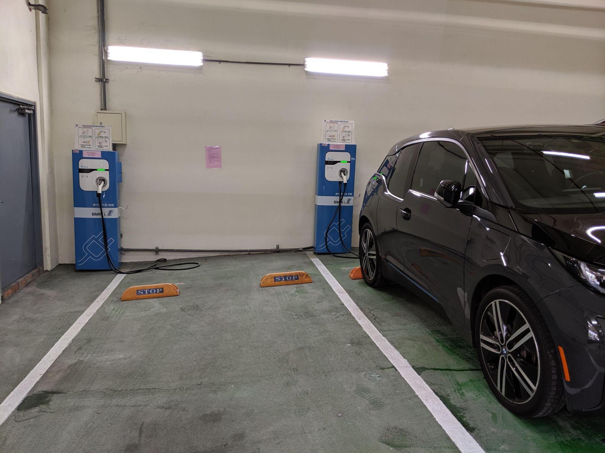 台北市內湖區公有洲子立體停車場2f Plugshare